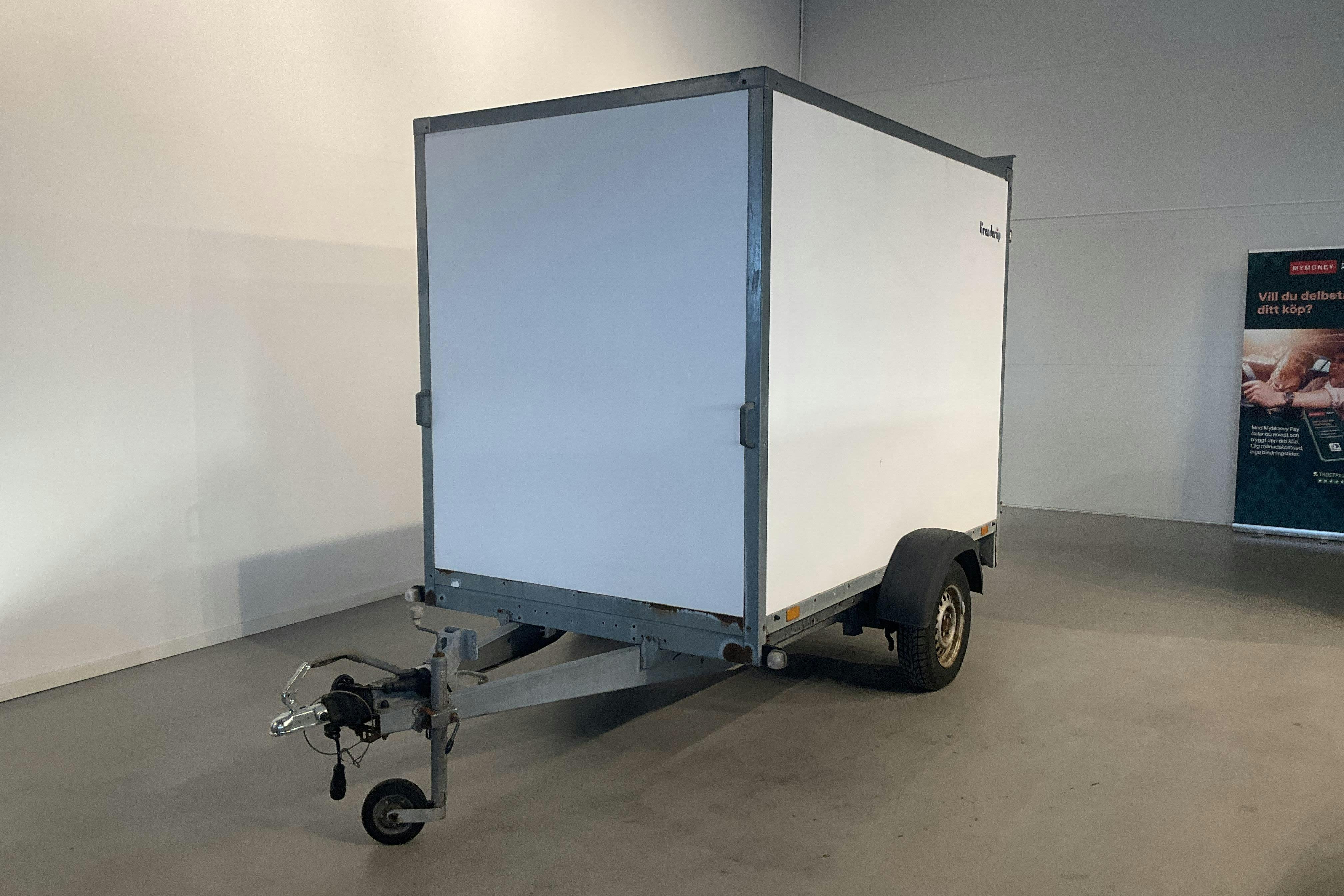 Presentationsfoto 1 av 9: Brenderup 7260 B Skåpsläpvagn Släpvagn - 0 km - vit - 2010