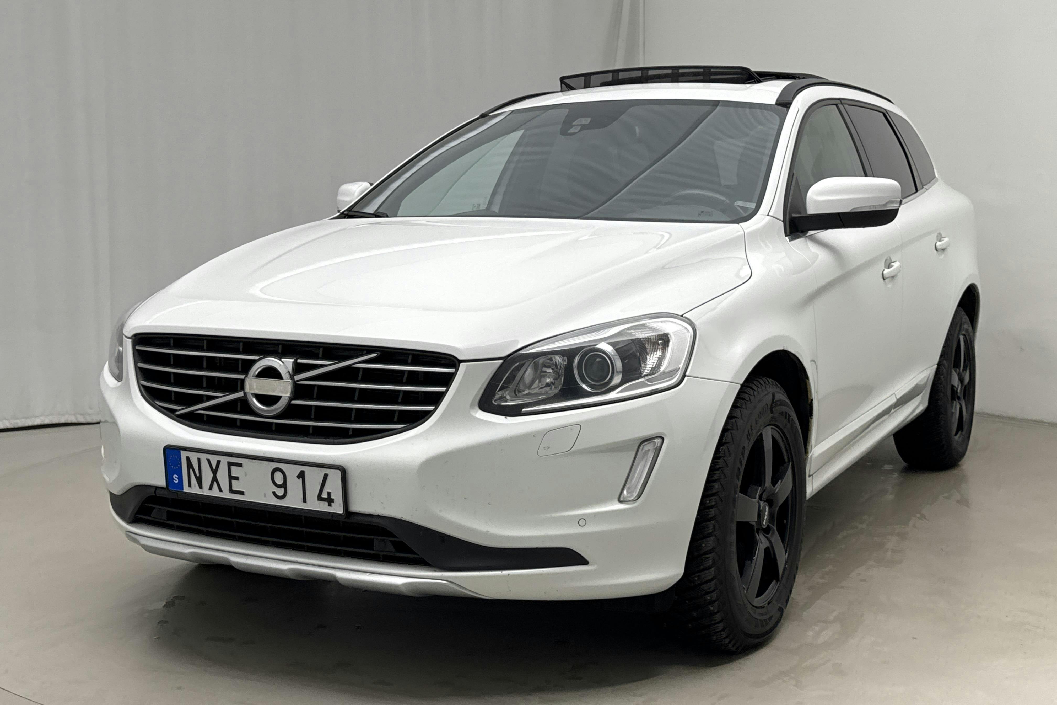 Volvo XC60 D4 AWD (163hk) - 22 066 mil - Automat - vit - 2014