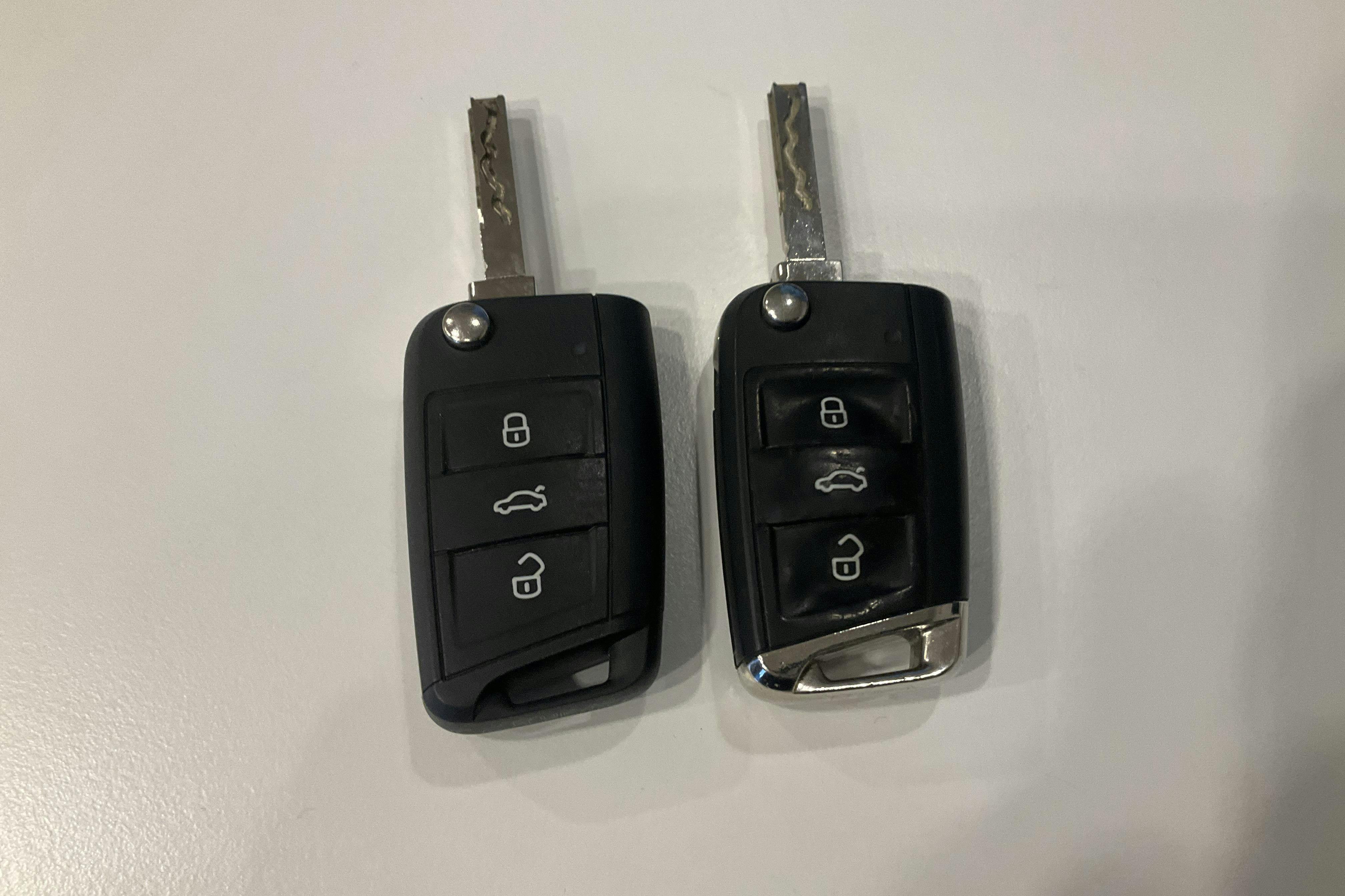 Presentation photo 21 of 21: VW Tiguan 1.4 TSI eHybrid (245hk) - 72 150 km - Automatic - black - 2022