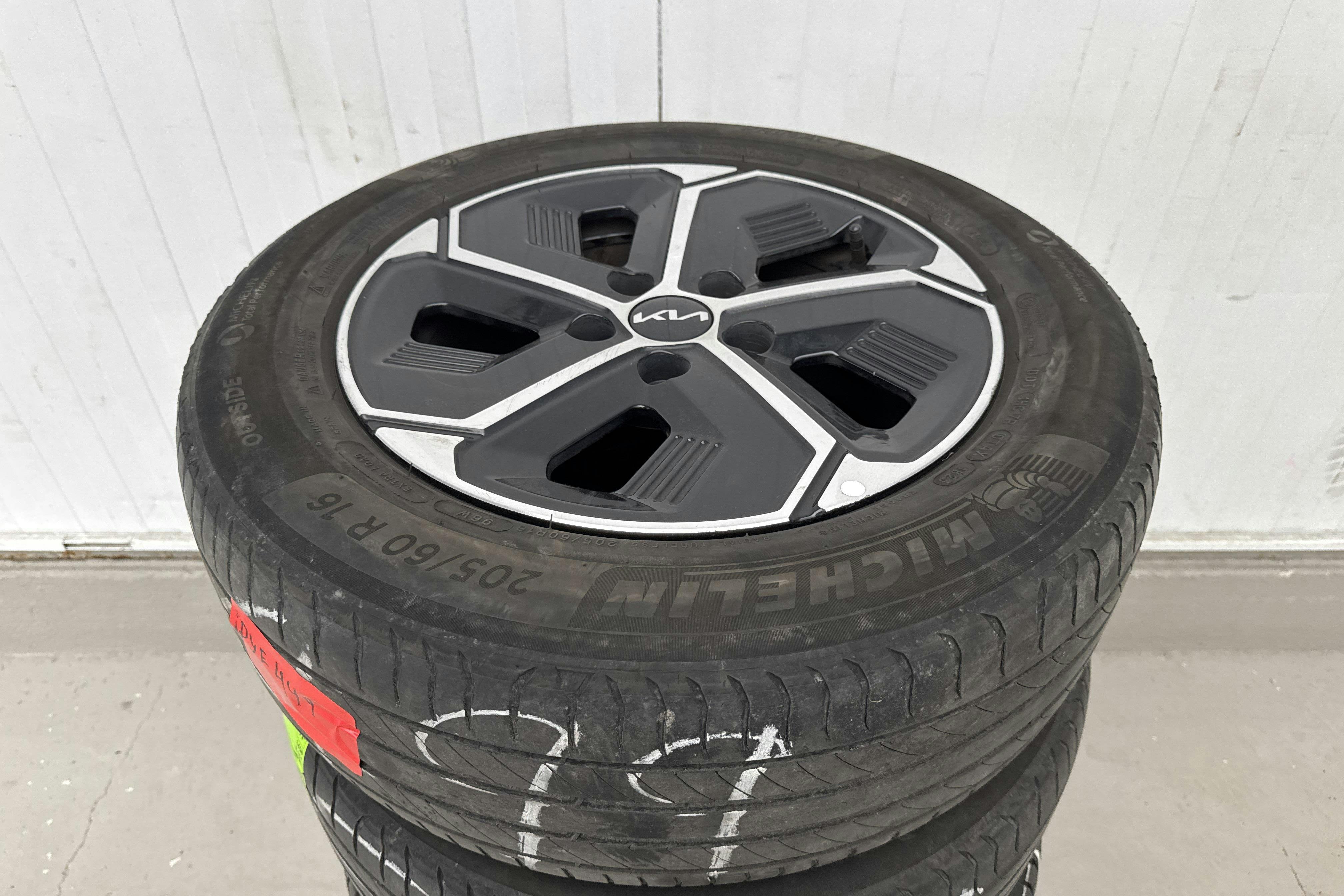 Presentationsfoto 22 av 22: KIA Niro Plug-in Hybrid (183hk) - 17 835 mil - Automat - svart - 2023