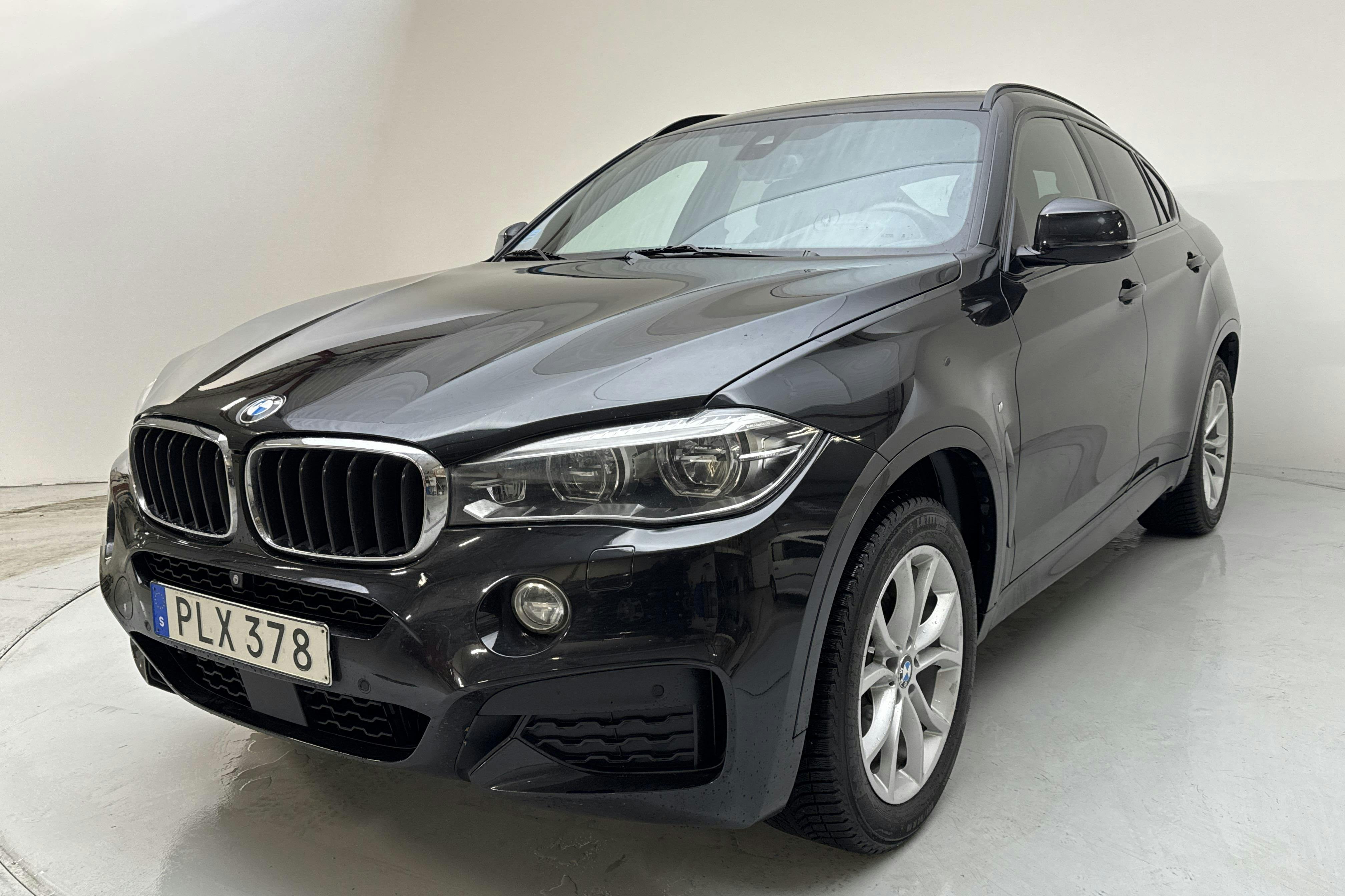 BMW X6 xDrive 30d, F16 (258hk) - 24 429 mil - Automat - svart - 2017