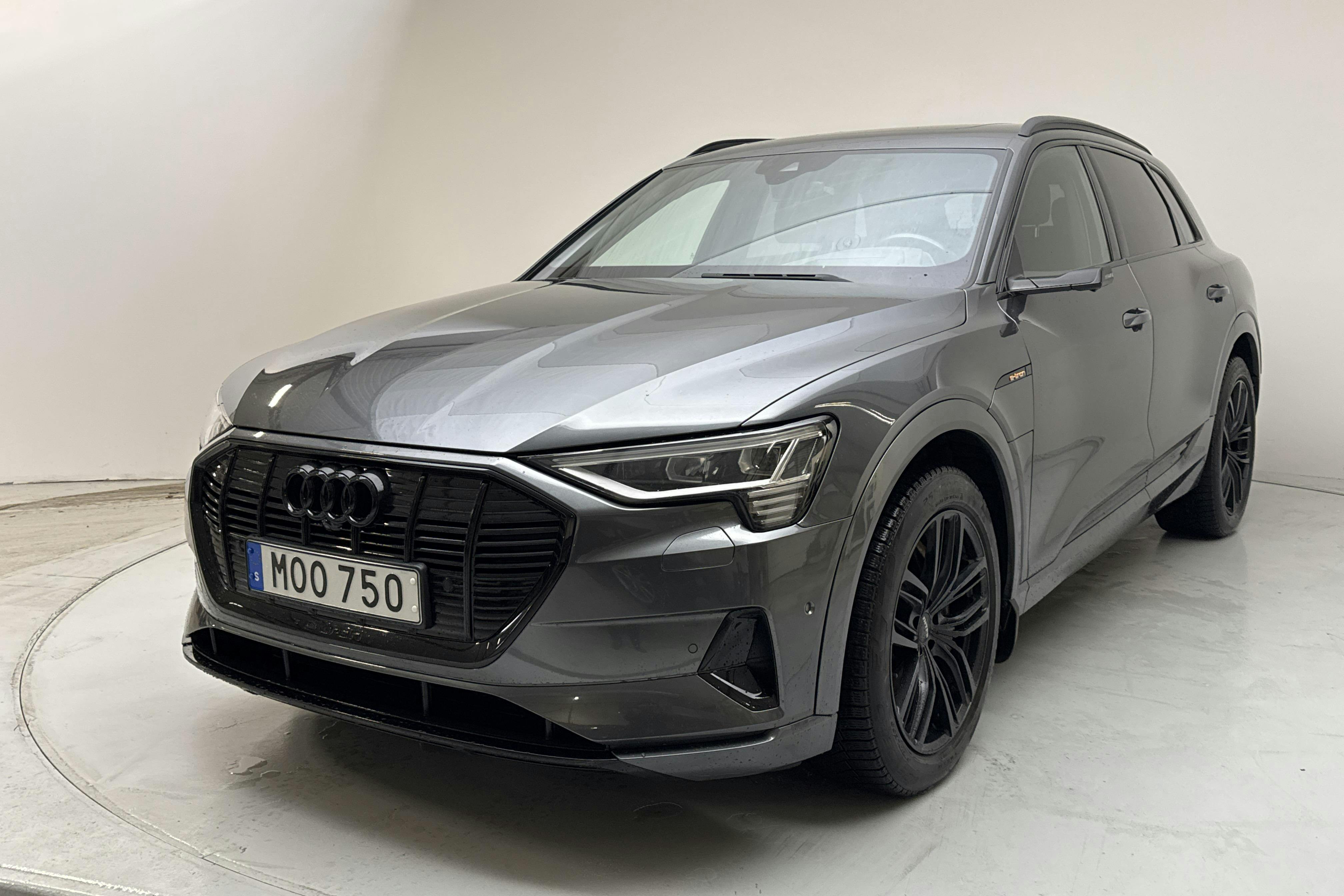 Audi e-tron 55 quattro 95kWh (360hk) - 10 524 mil - Automat - 2020