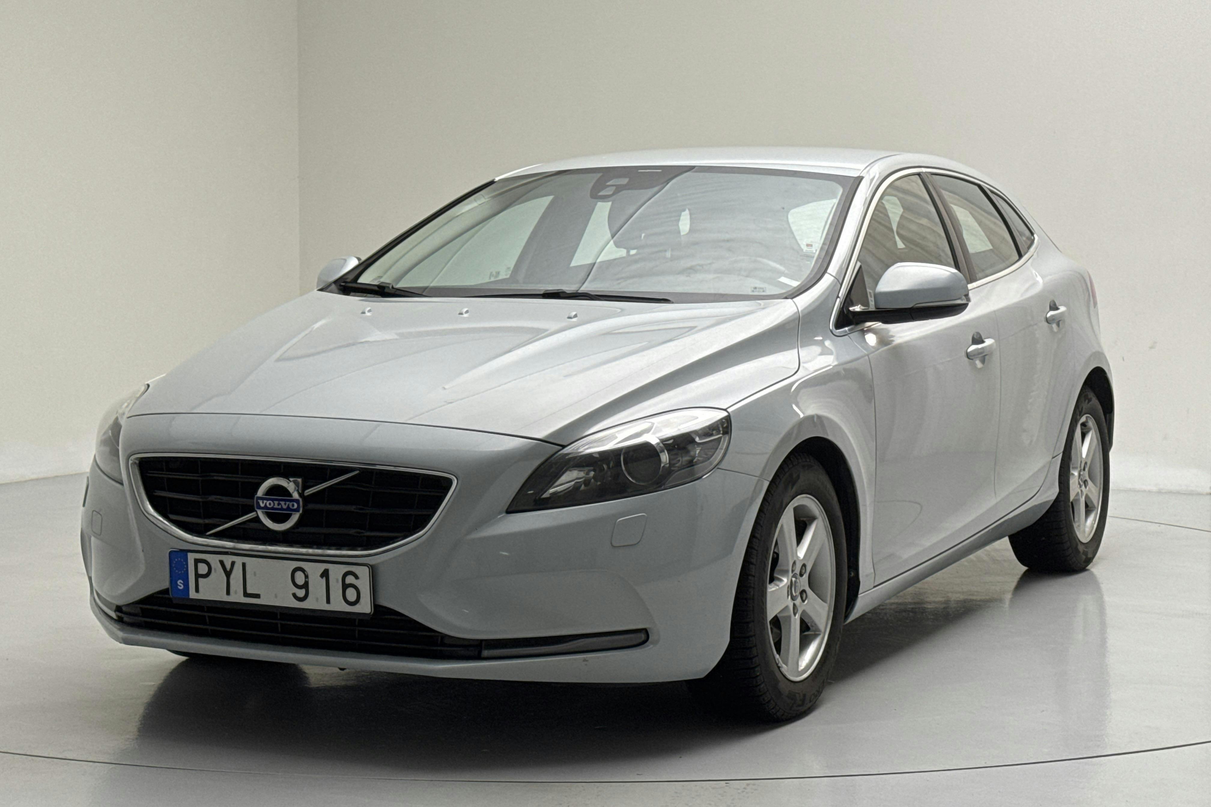 Presentation photo 1 of 14: Volvo V40 D2 (115hk) - 137 700 km - Manual - Light Blue - 2013