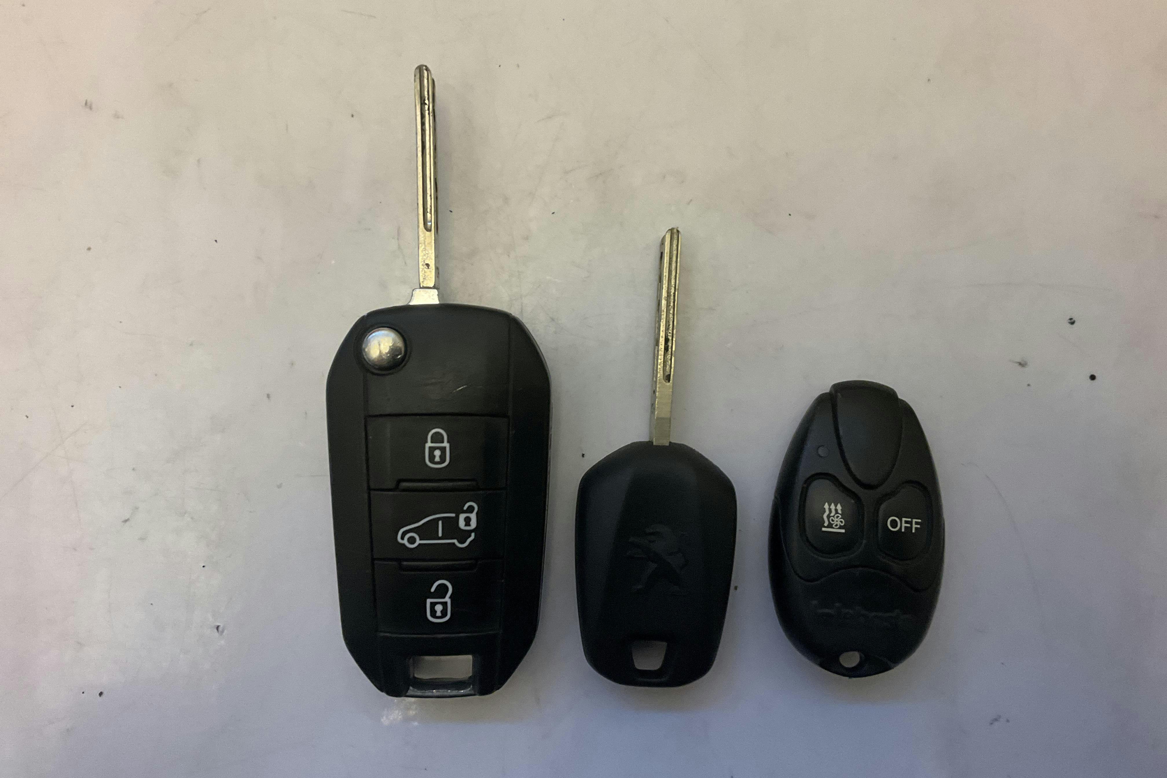 Esittelykuva 13 osoitteesta 13: Peugeot Expert BlueHDi Skåp (122hk) - 65 660 km - Manuaalinen - valkoinen - 2019