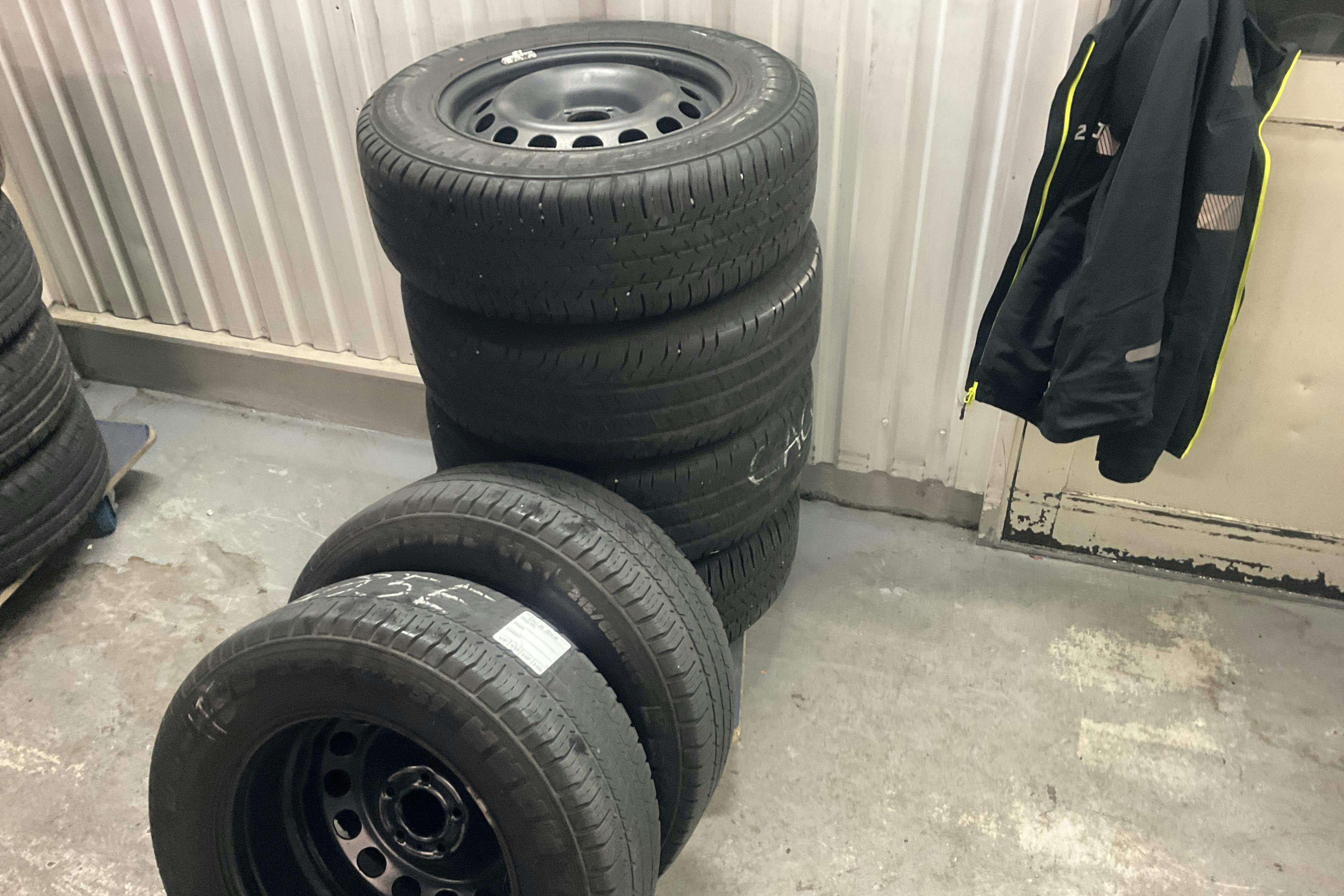 Presentationsfoto 12 av 12: Peugeot Expert BlueHDi Skåp (122hk) - 9 173 mil - Manuell - vit - 2019