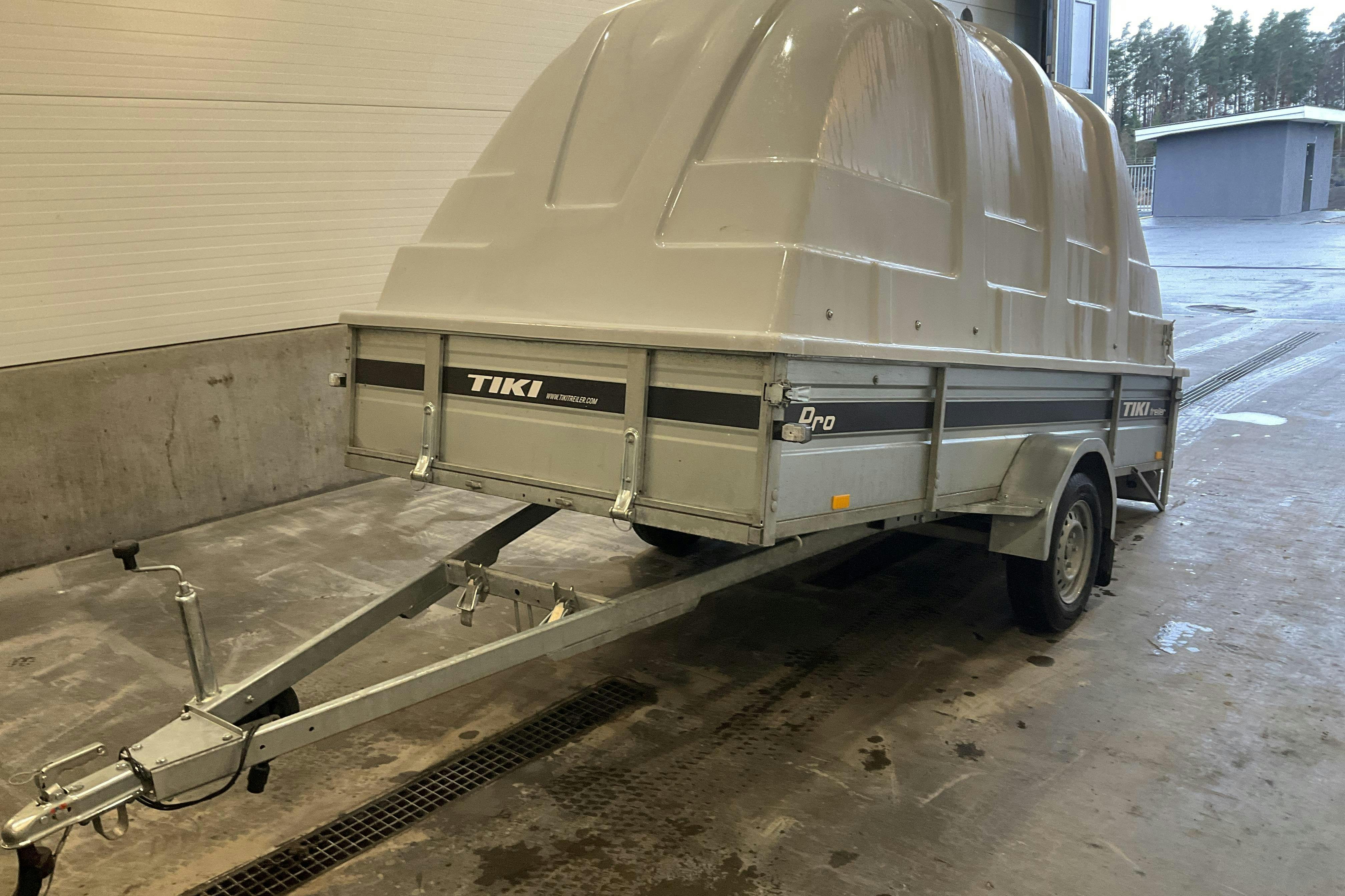 Presentationsfoto 2 av 18: TIKI CP350-LH Pro Kåpsläpvagn med tippfunktion Släpvagn - 0 km - 2019