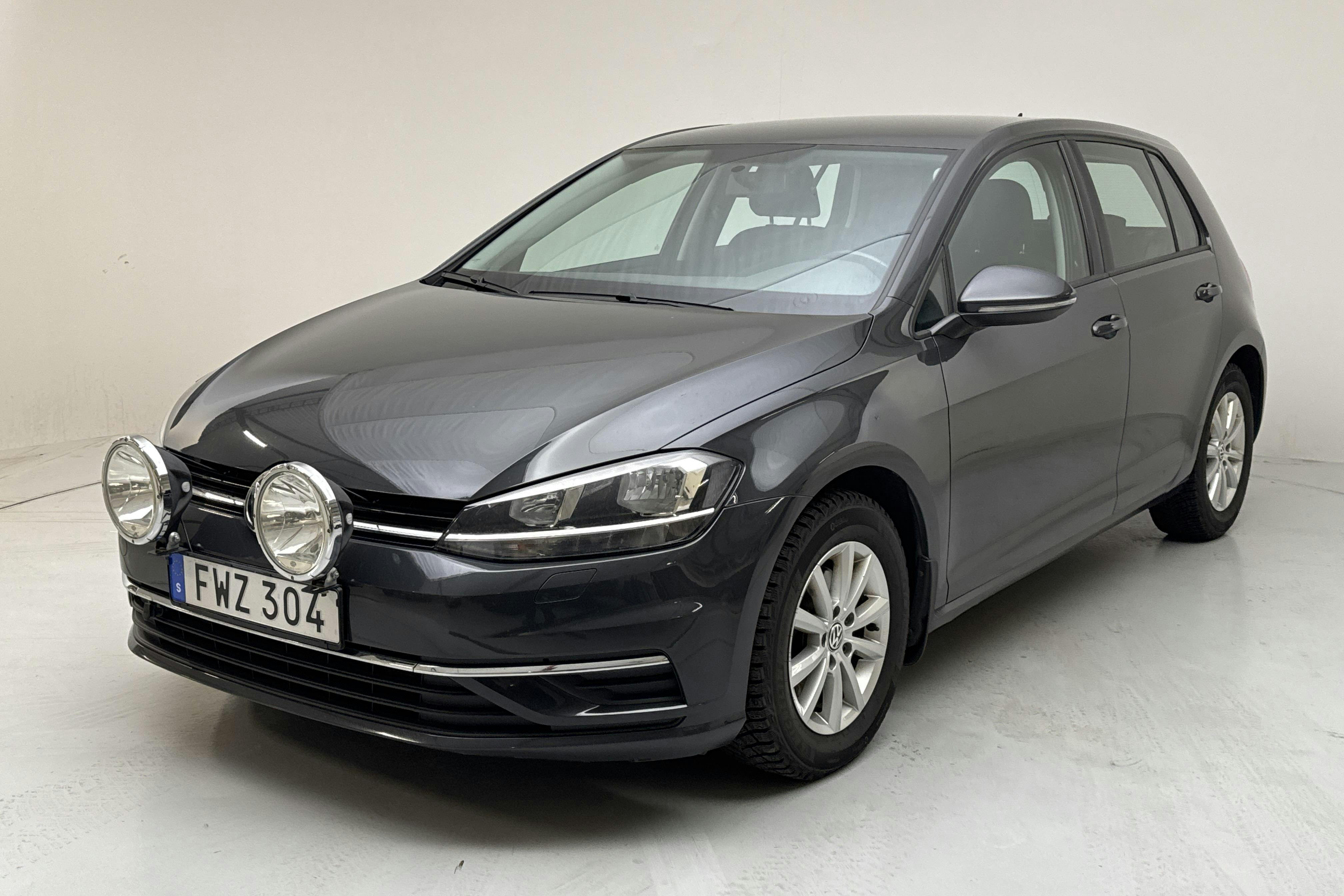 Presentation photo 1 of 12: VW Golf VII 2.0 TDI 5dr 4MOTION (150hk) - 102 290 km - Manual - Dark Grey - 2018
