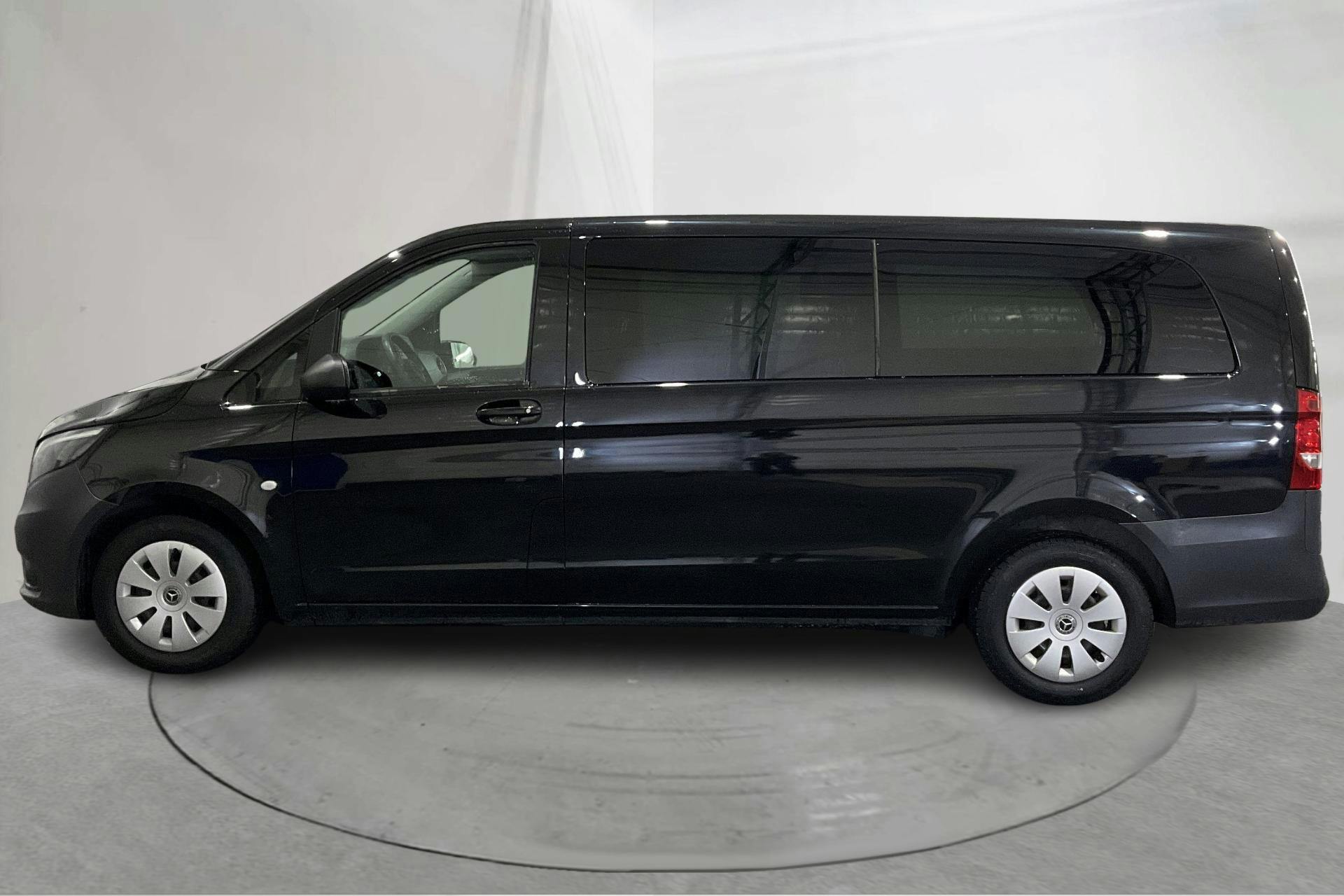 Präsentationsfoto 2 von 15: Mercedes Vito 116 CDI W640 (163hk) - 289 030 Kilometer - Verkaufsautomat - Schwarz - 2018
