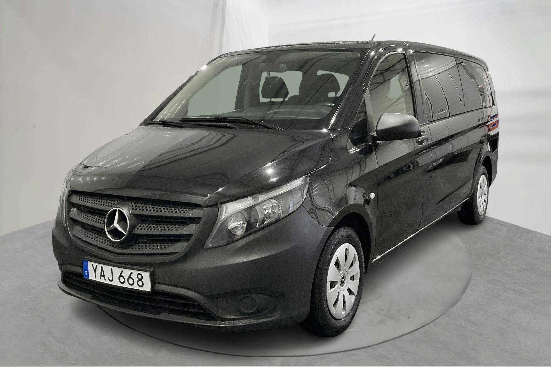 Präsentationsfoto 1 von 15: Mercedes Vito 116 CDI W640 (163hk) - 289 030 Kilometer - Verkaufsautomat - Schwarz - 2018