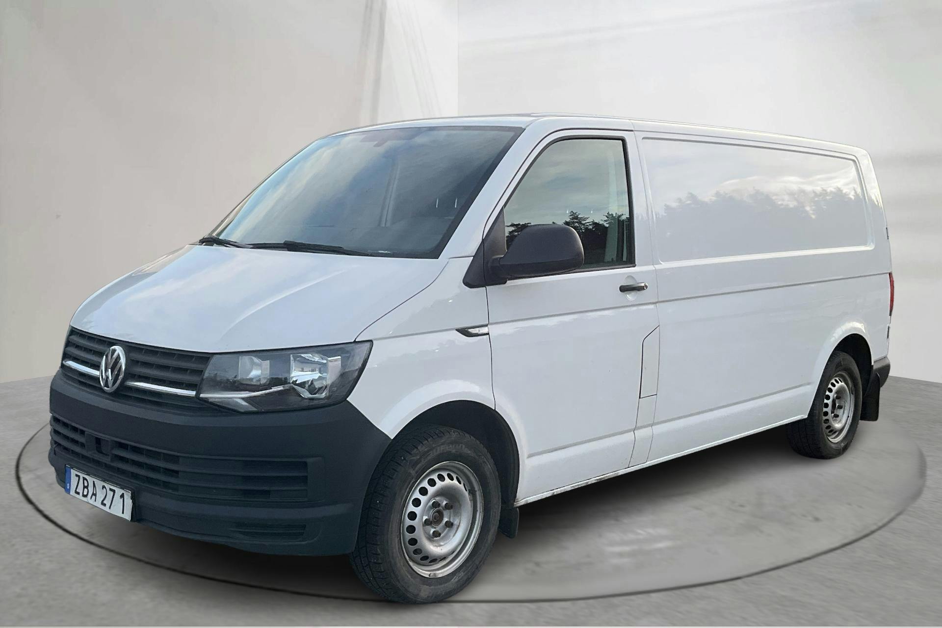 Presentation photo 1 of 13: VW Transporter T6 2.0 TDI BMT Skåp (150hk) - 118 420 km - Automatic - white - 2018