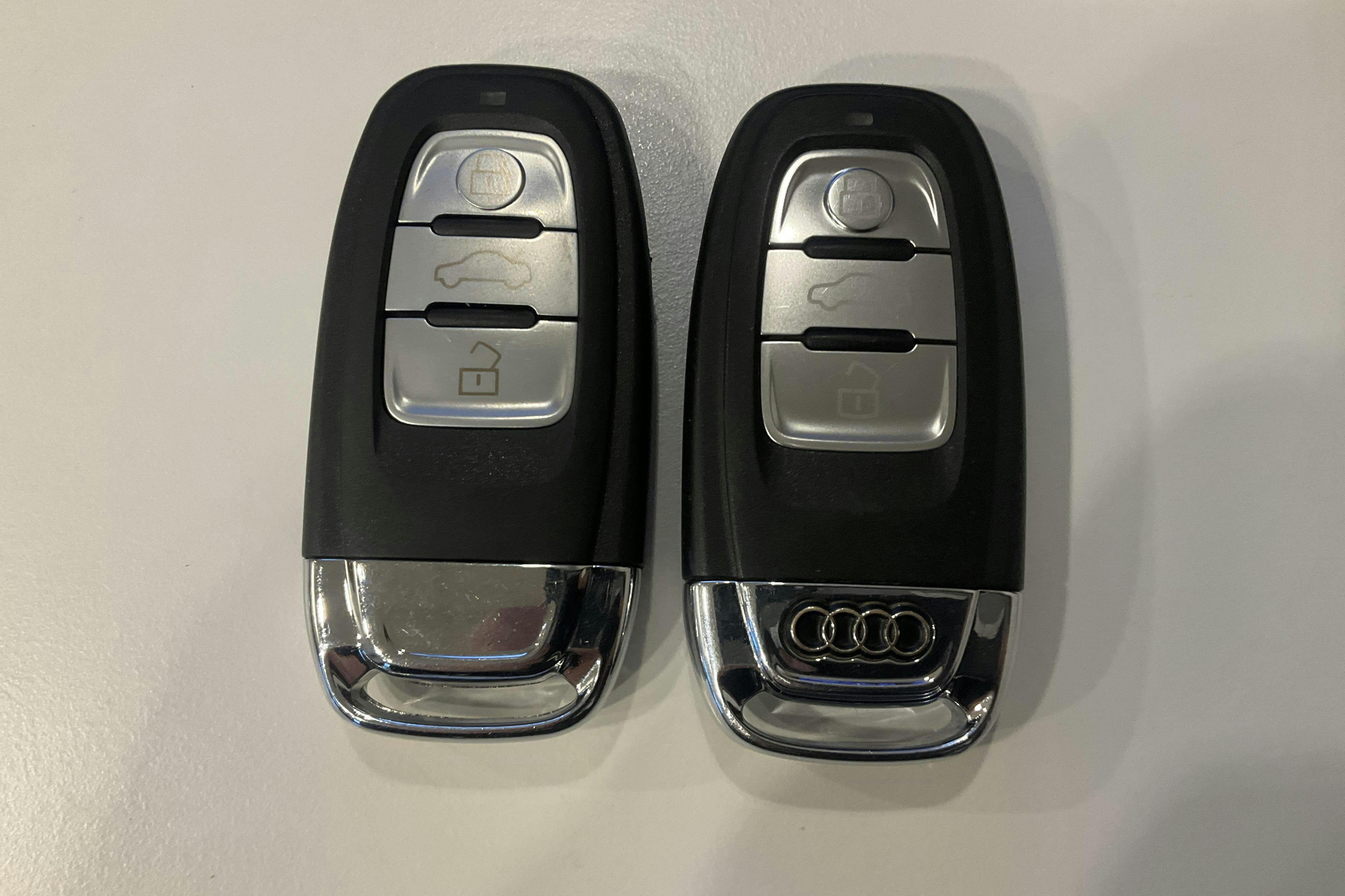 Esitlusfoto 26 aadressil 26: Audi S6 4.0 TFSI Avant (420hk) - 151 350 km - Automaatne - sinine - 2013