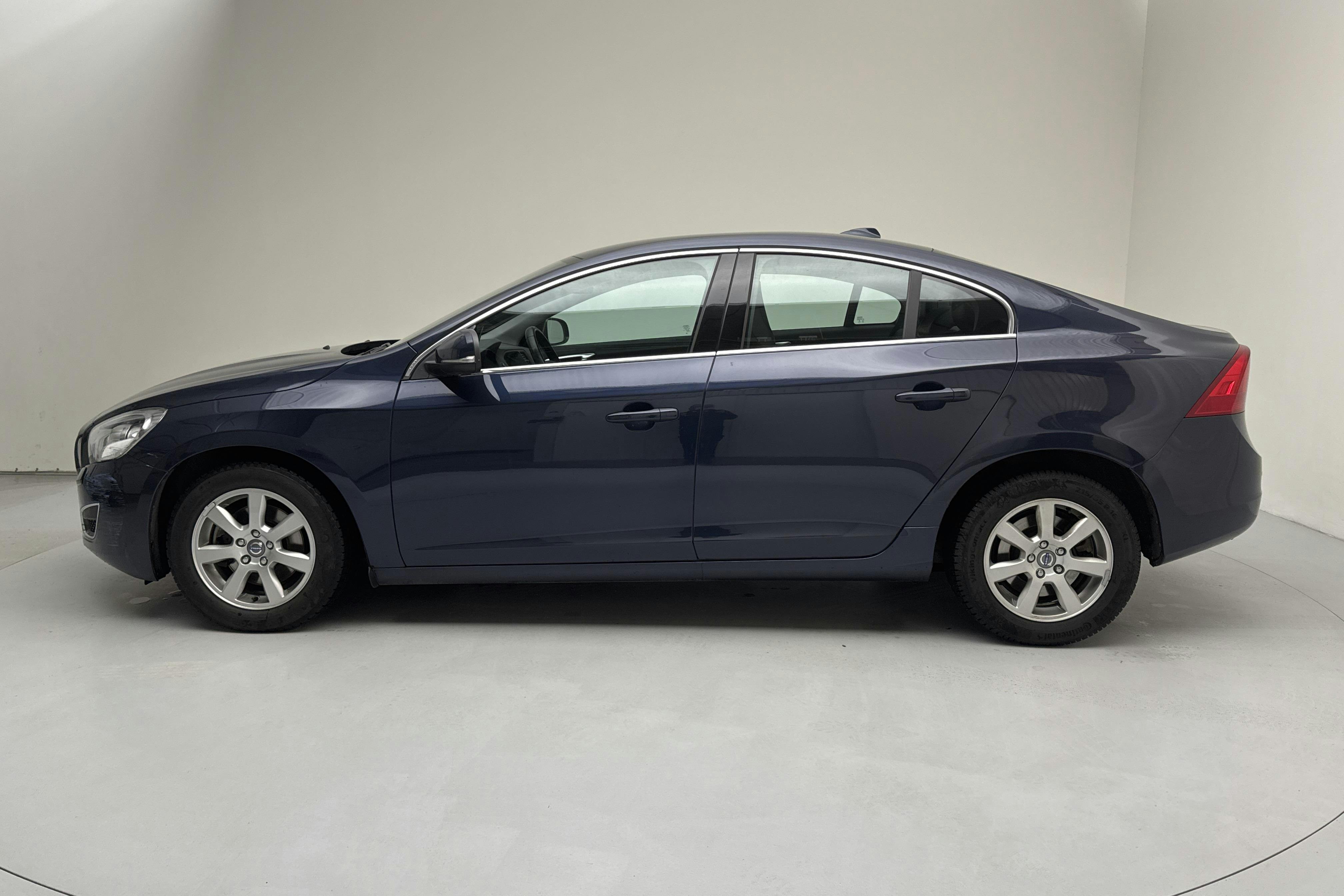 Presentation photo 2 of 12: Volvo S60 D4 (163hk) - 49 970 km - Automatic - blue - 2013