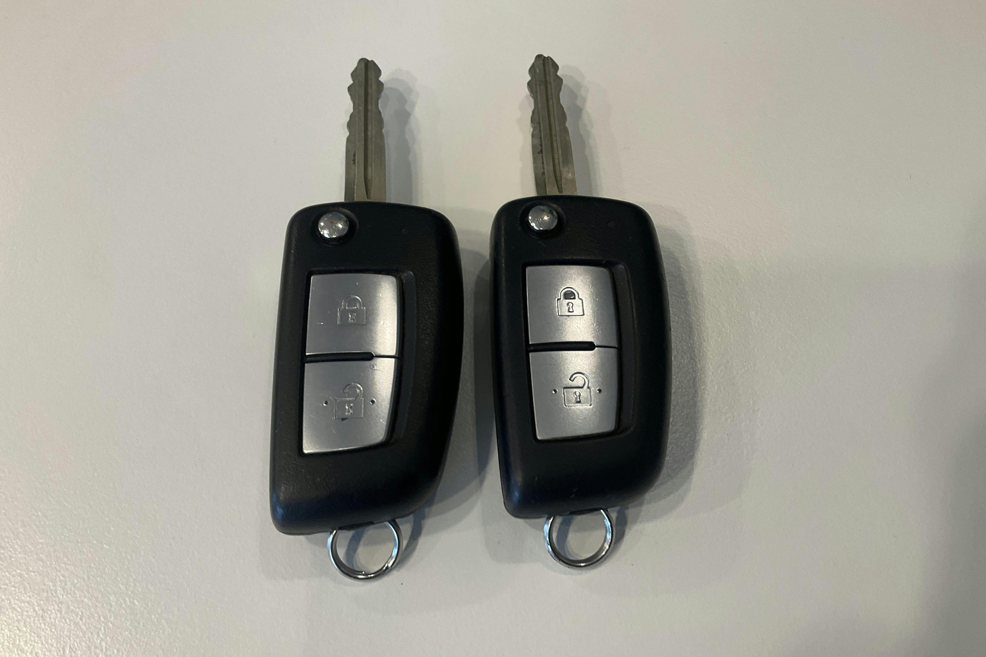 Esittelykuva 16 osoitteesta 16: Nissan Qashqai 1.2 (115hk) - 89 320 km - Automaattinen - punainen - 2015