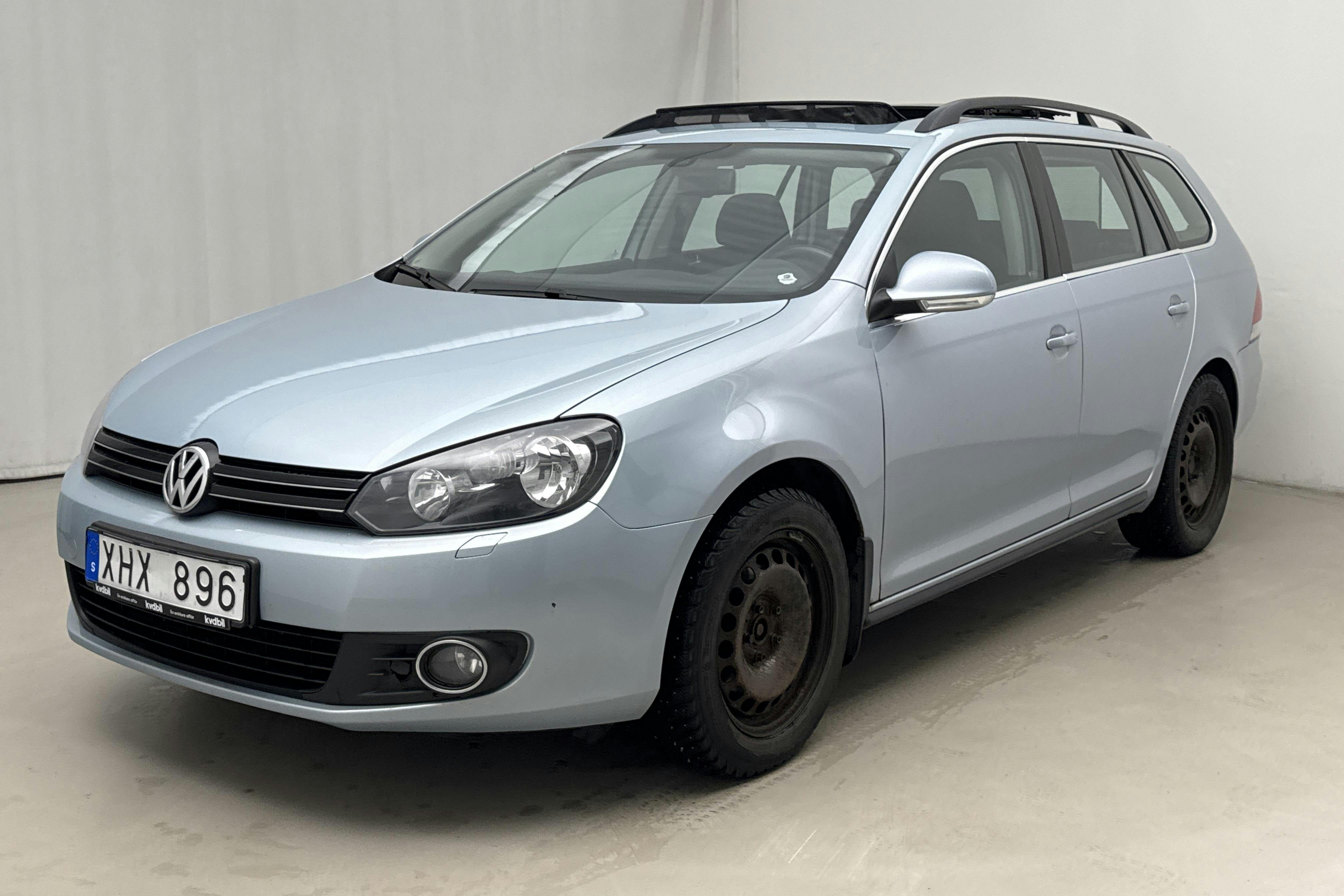 Presentation photo 1 of 14: VW Golf VI 1.6 MultiFuel E85 Variant (102hk) - 161 370 km - Manual - Light Blue - 2010