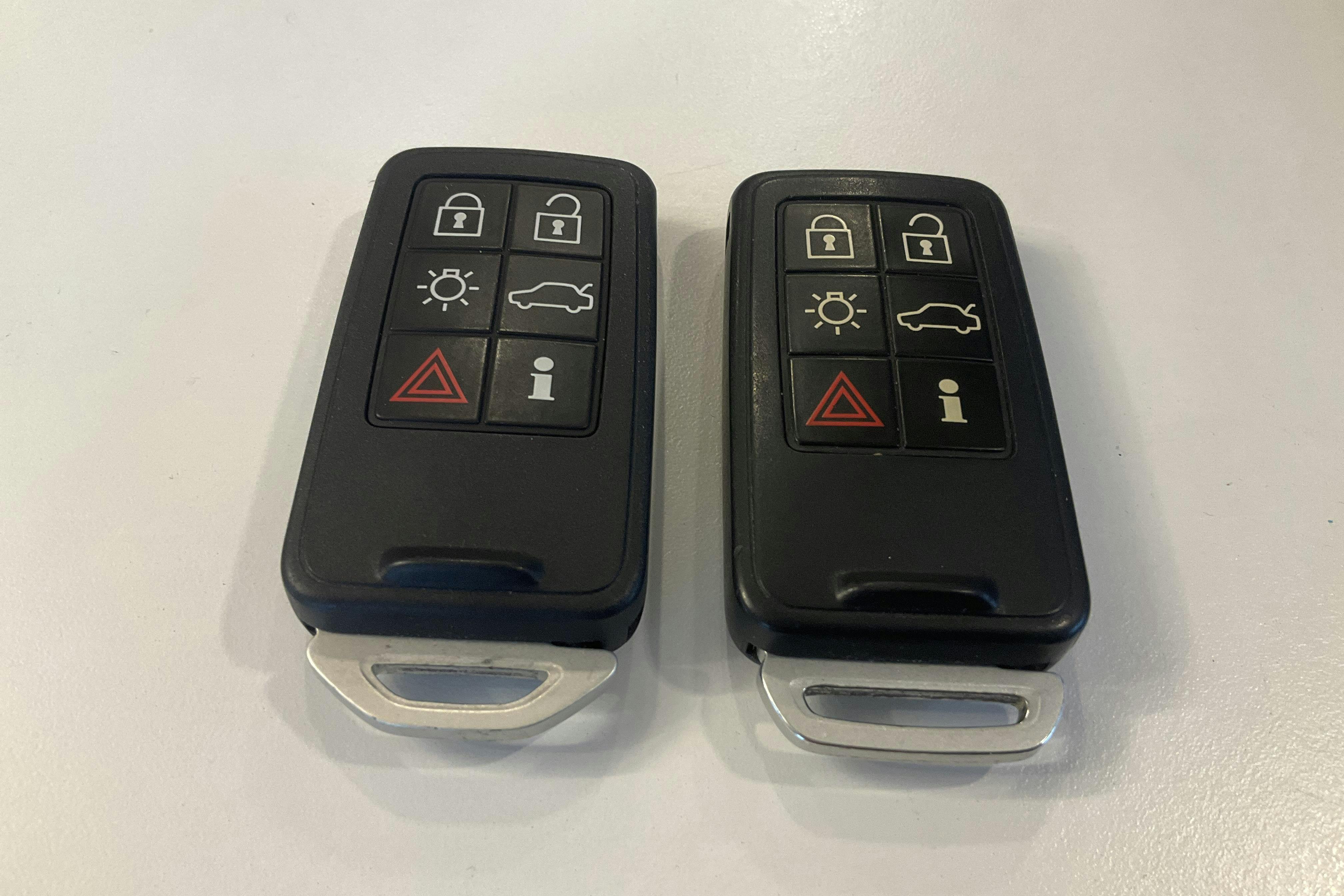 Presentationsfoto 19 av 19: Volvo V60 D4 (190hk) - 16 947 mil - Manuell - silver - 2018