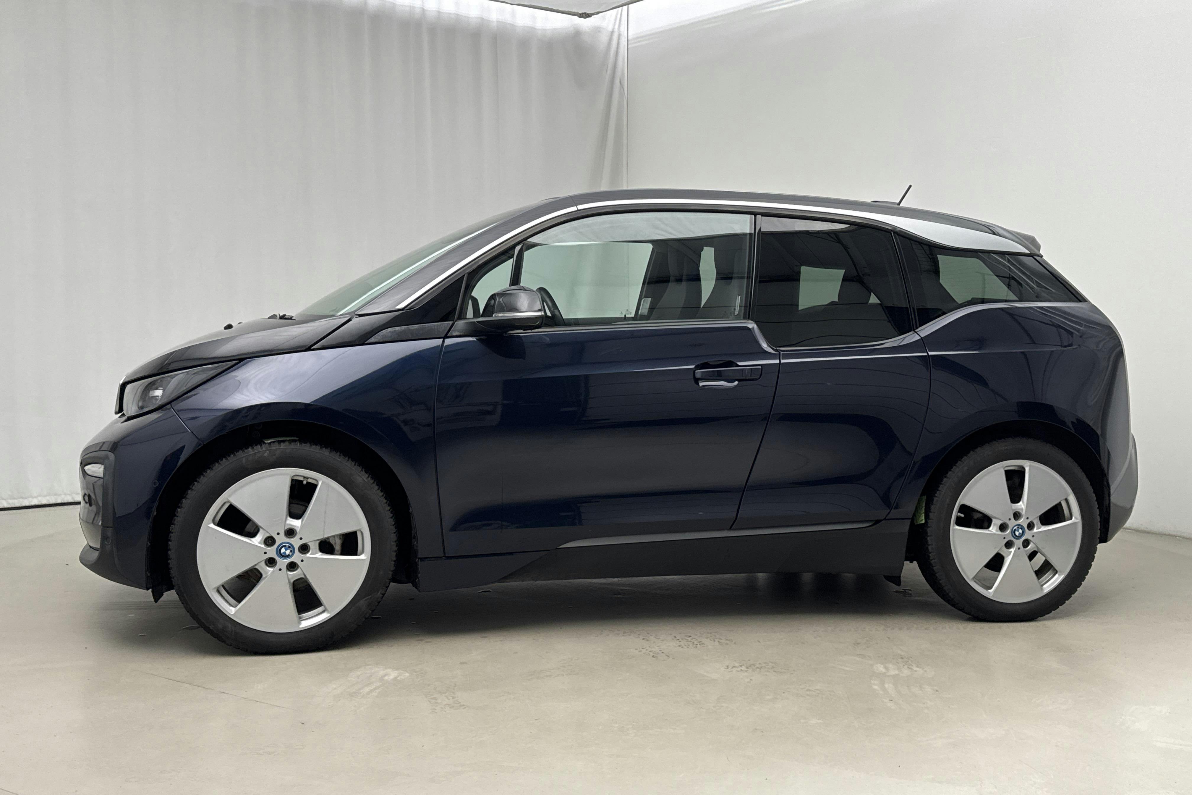 Presentationsfoto 2 av 24: BMW i3 120Ah, I01 (170hk) - 7 109 mil - Automat - blå - 2019