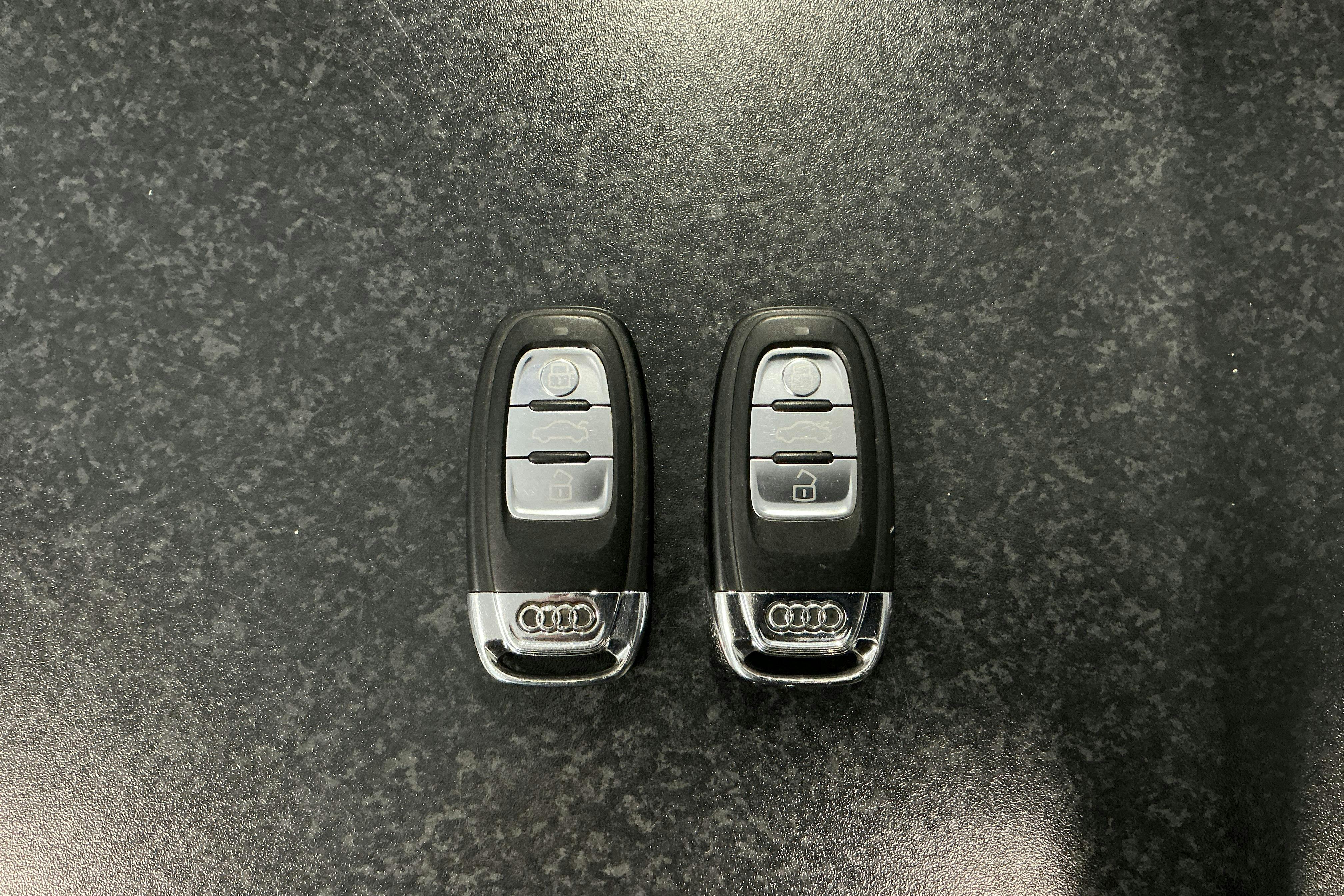 Presentationsfoto 13 av 13: Audi A4 2.0 TDI Avant quattro (177hk) - 15 036 mil - Automat - vit - 2014