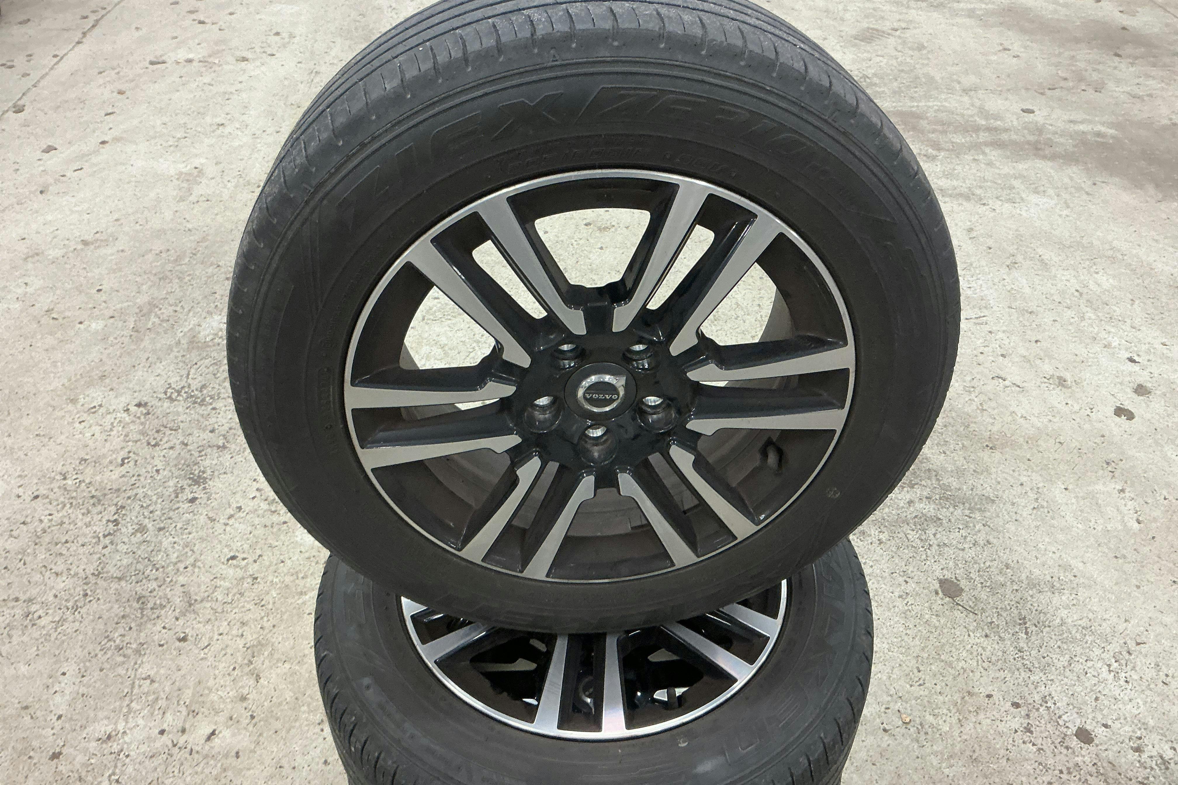 Presentation photo 14 of 14: Volvo V40 Cross Country D2 (120hk) - 124 580 km - Manual - black - 2017