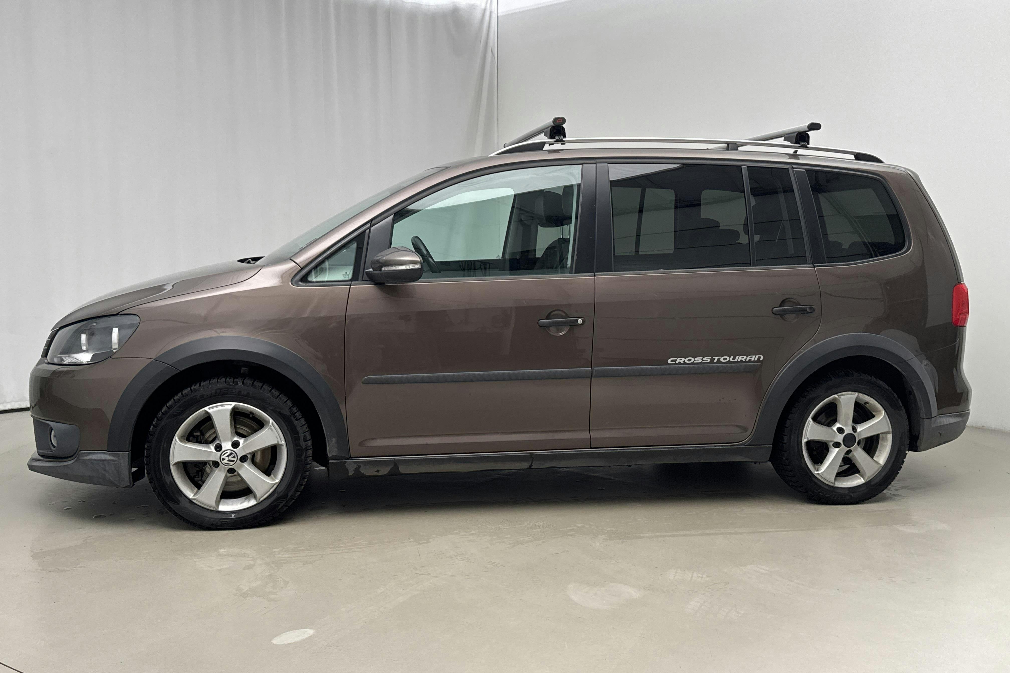 Presentation photo 2 of 19: VW Touran 1.4 TGI EcoFuel (150hk) - 196 540 km - Automatic - brown - 2014