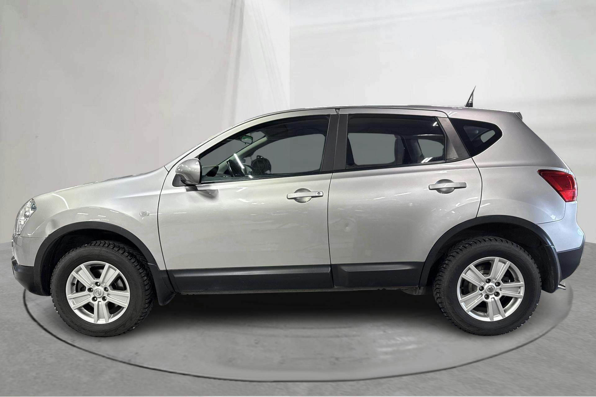 Esittelykuva 2 osoitteesta 13: Nissan Qashqai 2.0 dCi 4x4 (150hk) - 182 960 km - Automaattinen - hopea - 2009