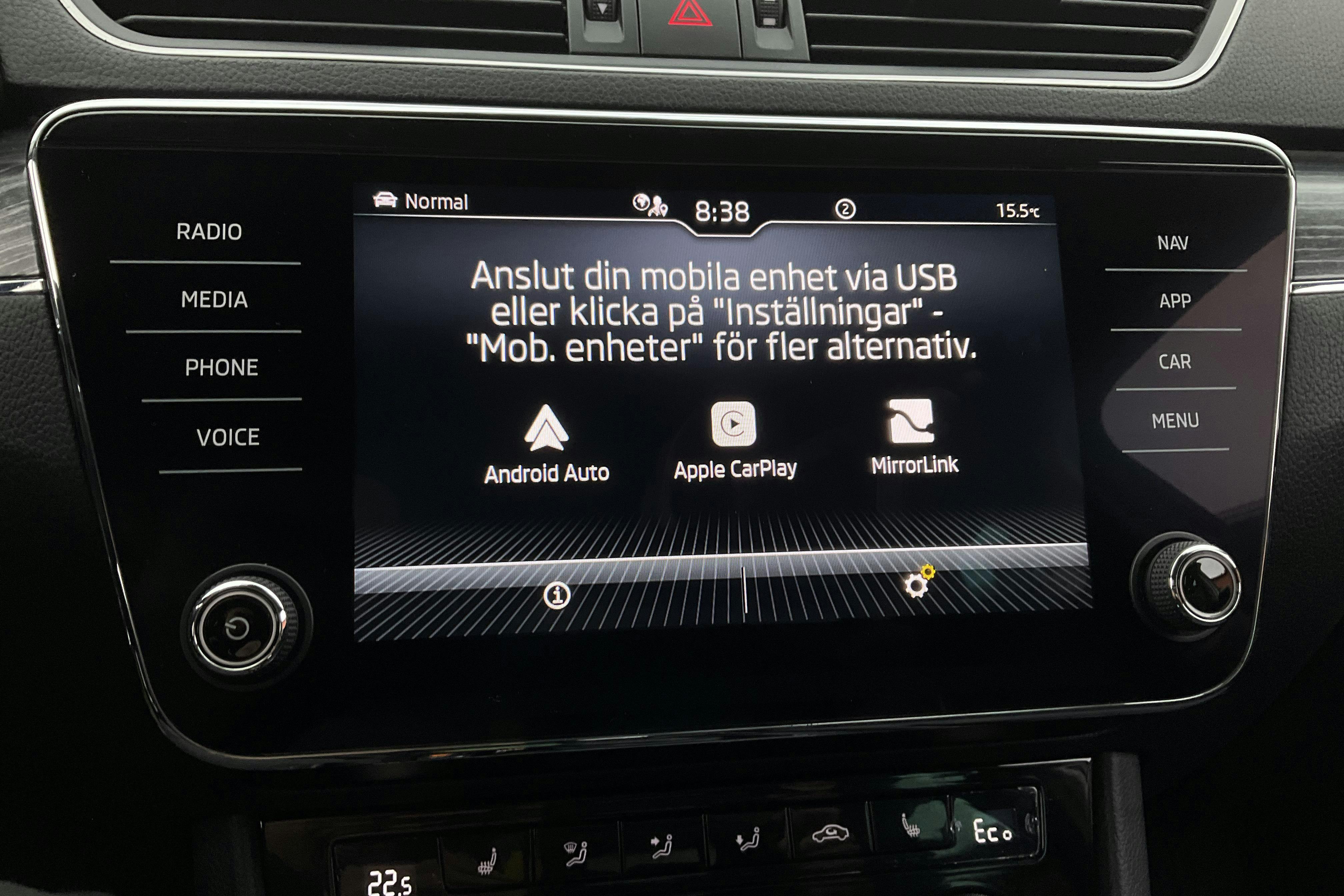 Presentation photo 26 of 26: Skoda Superb 1.4 TSI PHEV Kombi (218hk) - 115 430 km - Automatic - white - 2021