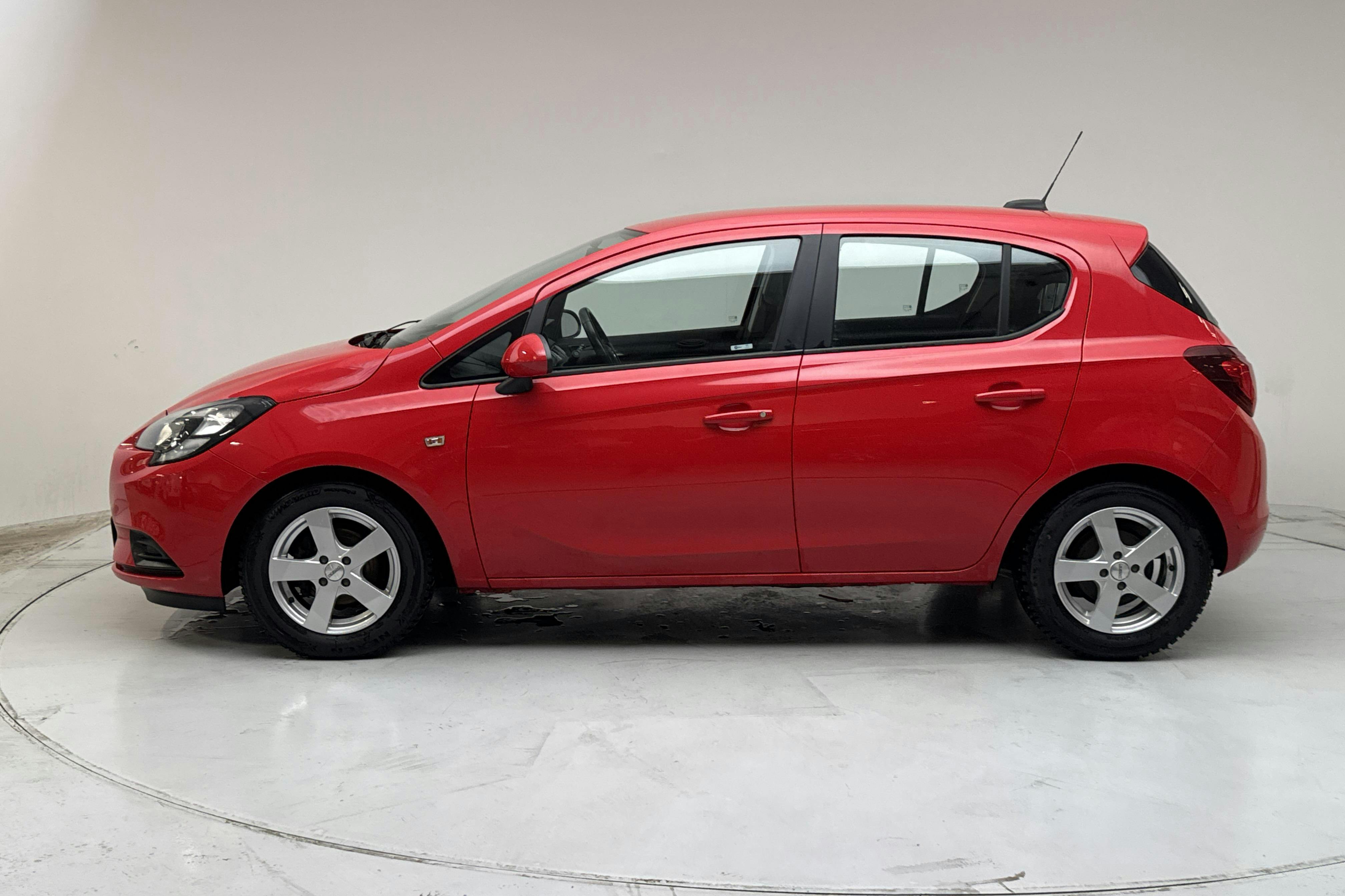 Presentation photo 2 of 13: Opel Corsa 1.4 ECOTEC 5dr (90hk) - 68 840 km - Manual - red - 2018