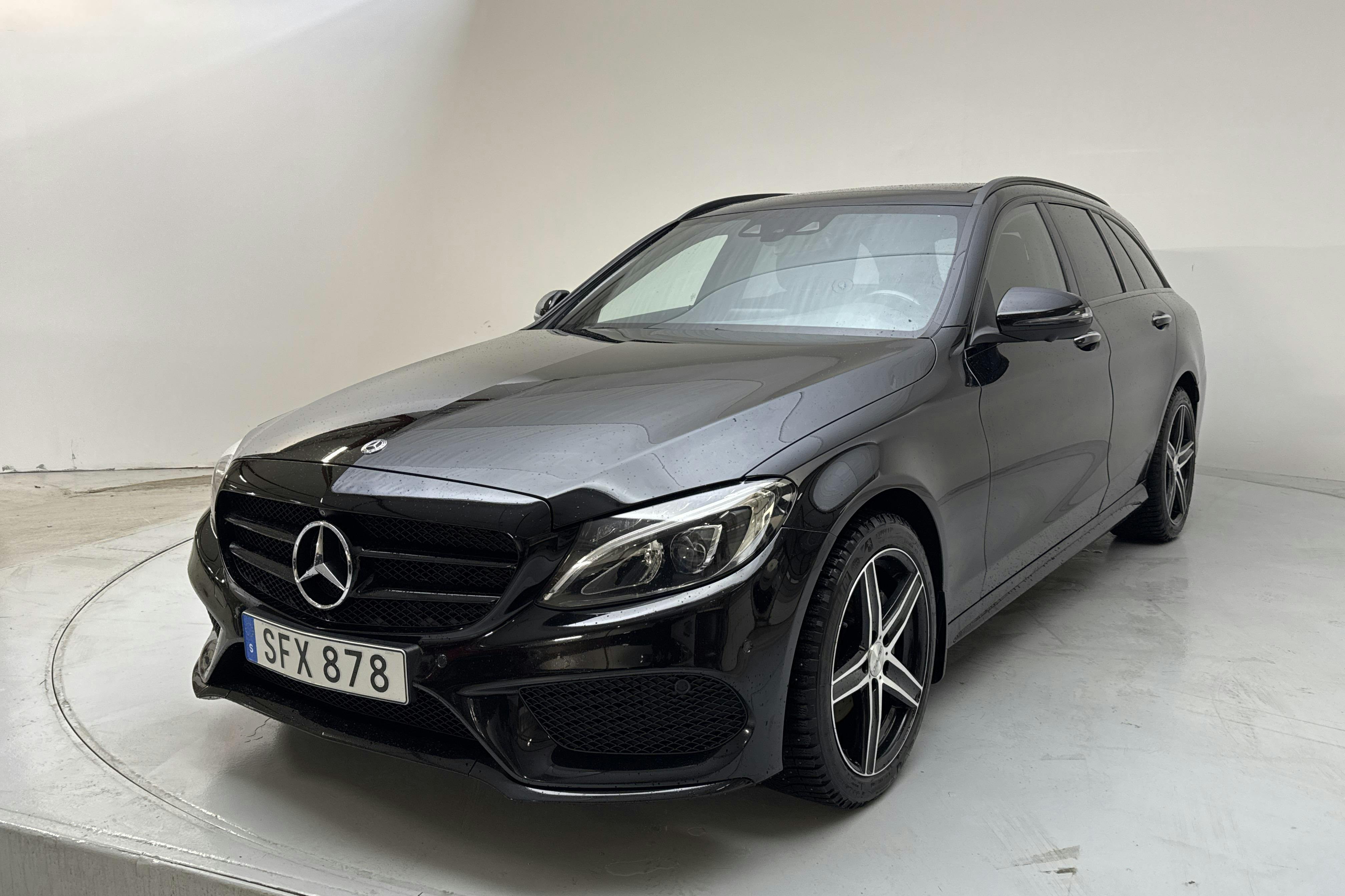 Mercedes C 200 4MATIC Kombi S205 (184hk) - 15 027 mil - Automat - svart - 2018