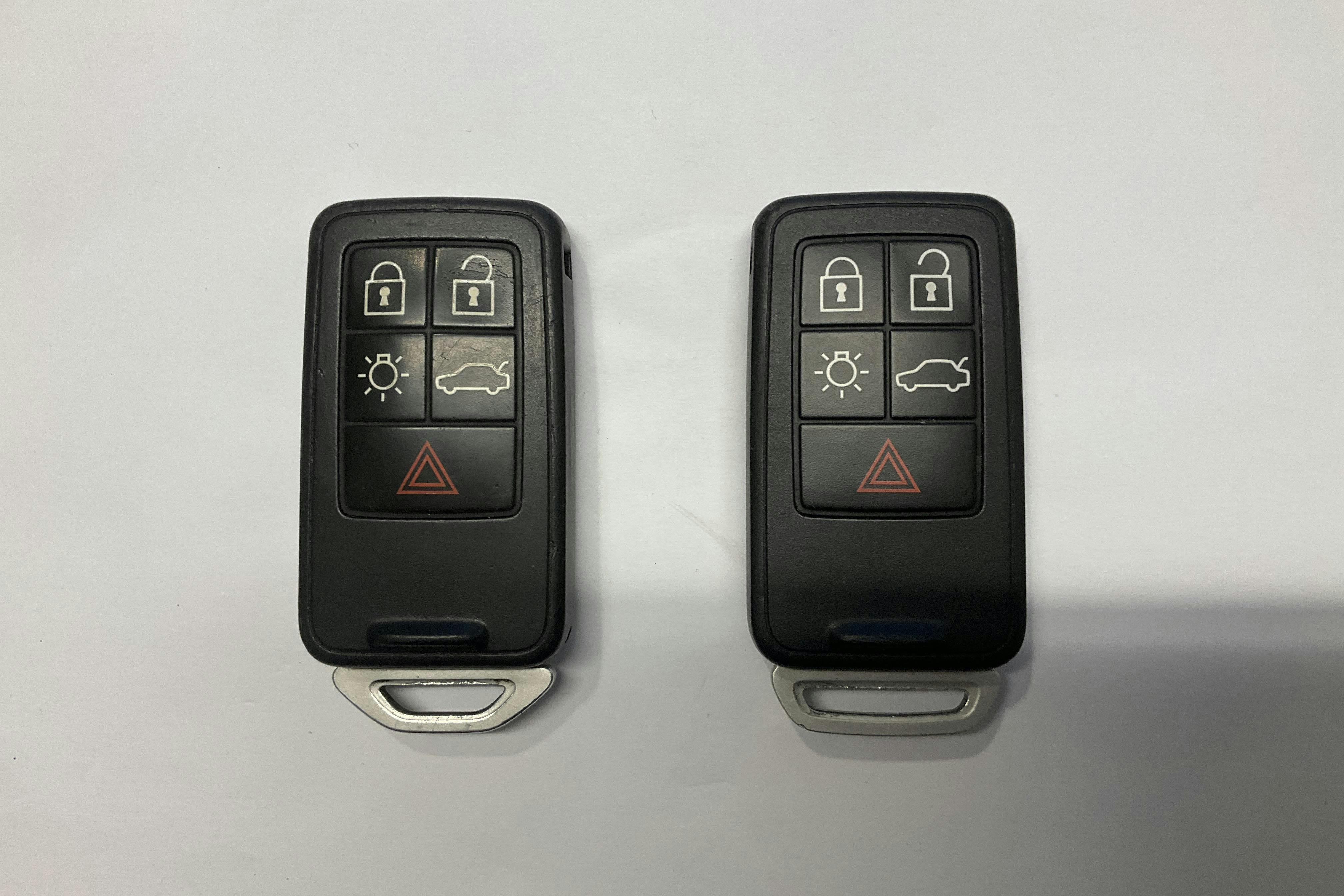 Presentation photo 13 of 13: Volvo V70 II D2 (115hk) - 122 910 km - Automatic - silver - 2014