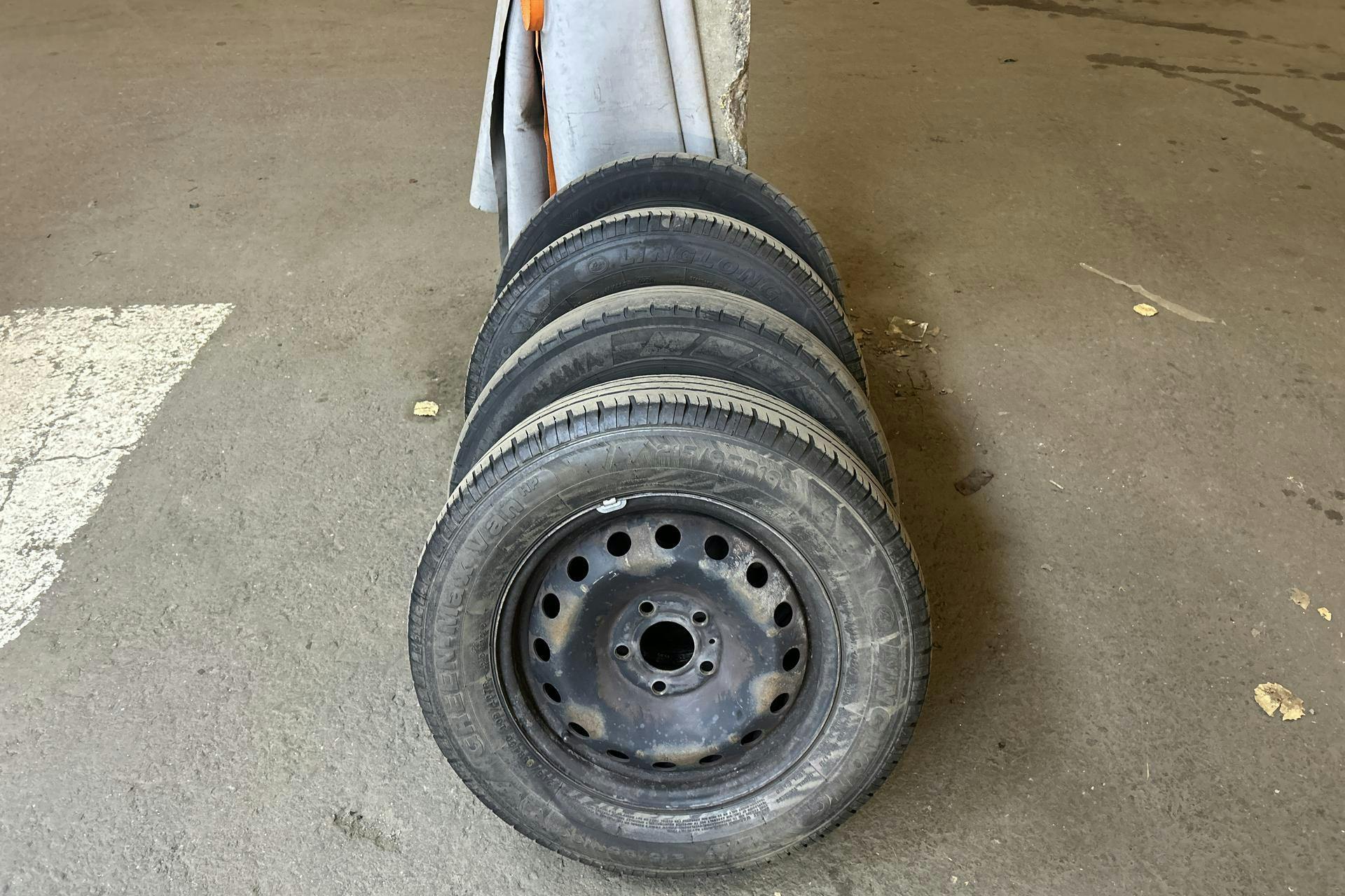 Presentation photo 13 of 13: Renault Trafic 2.0 dCi Skåp/Buss (115hk) - 300 450 km - Manual - white - 2012