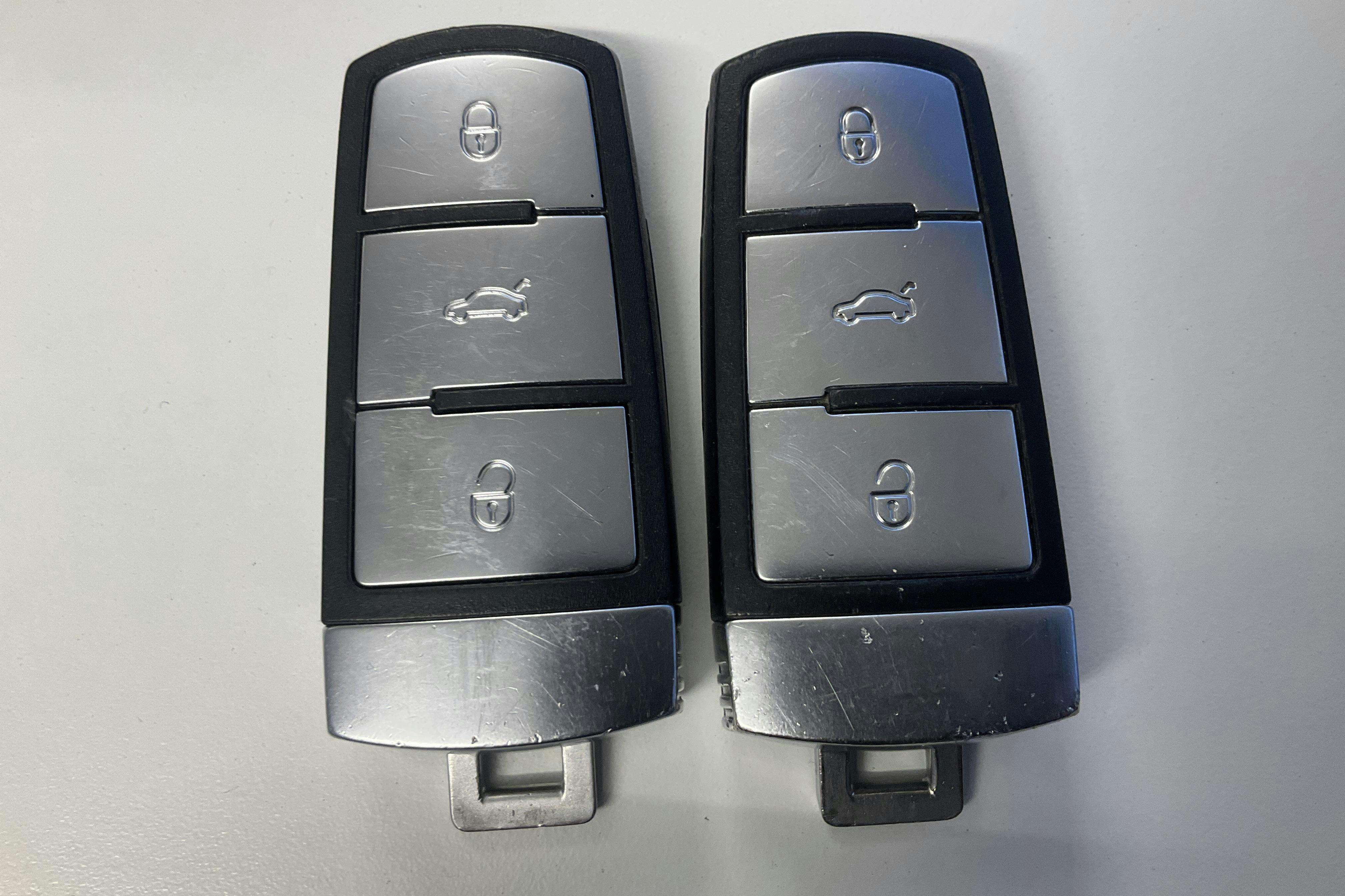 Presentation photo 12 of 12: VW Passat 1.4 TSI EcoFuel Variant (150hk) - 136 500 km - Manual - red - 2012