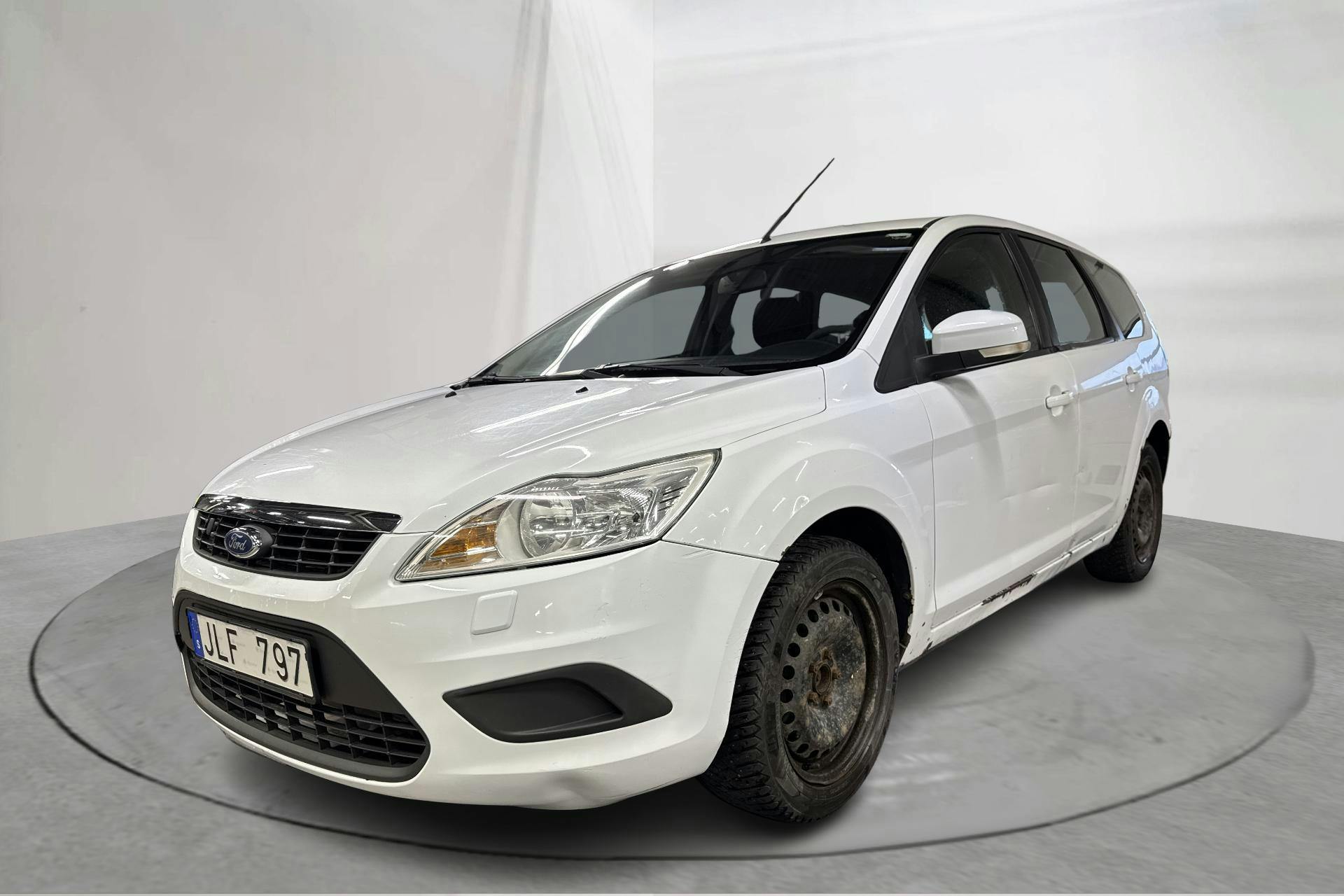 Presentation photo 1 of 13: Ford Focus 1.8 Flexifuel Kombi (125hk) - 158 720 km - Manual - white - 2008