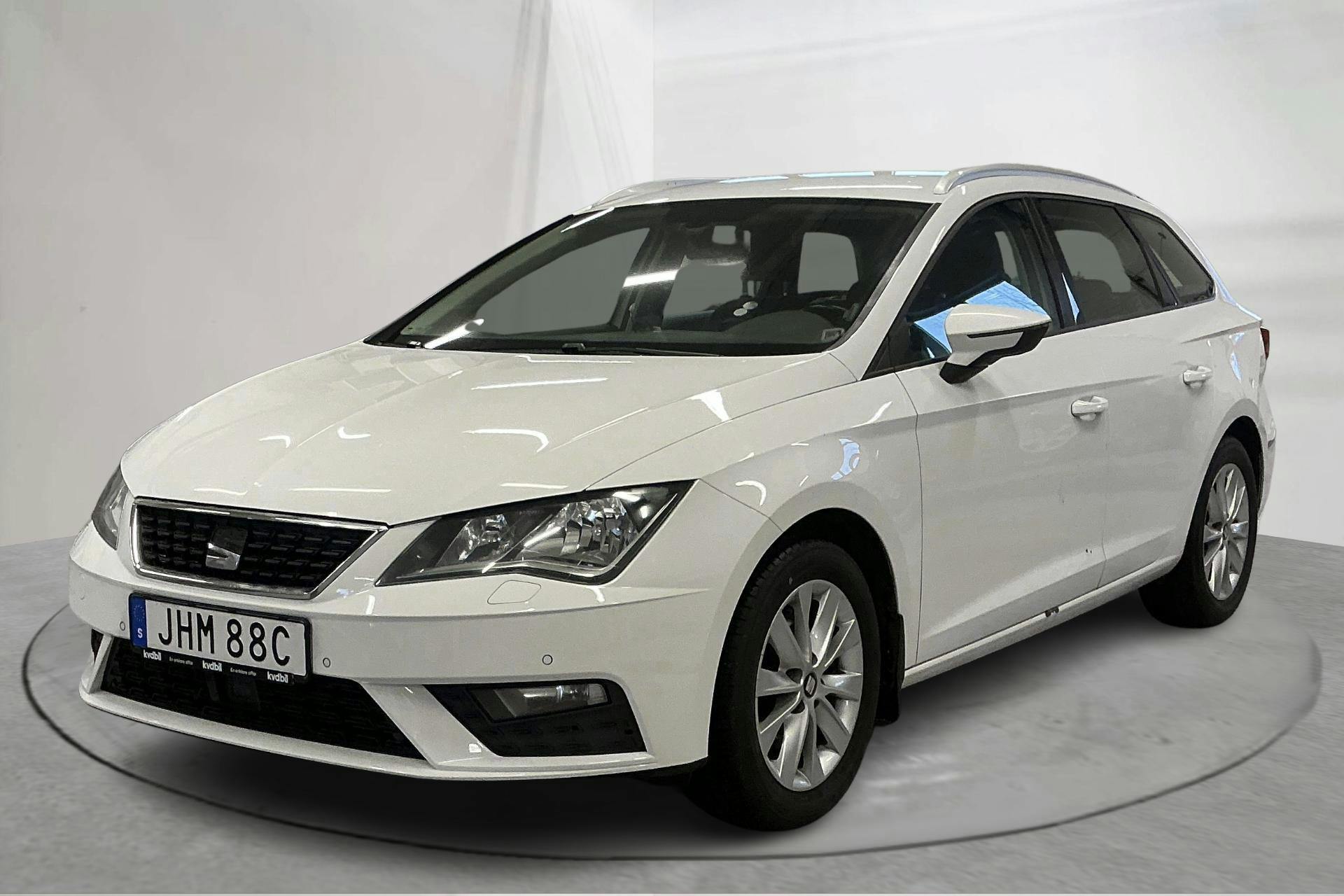 Presentationsfoto 1 av 11: Seat Leon 1.5 TGI ST (130hk) - 51 260 mil - Manuell - vit - 2020