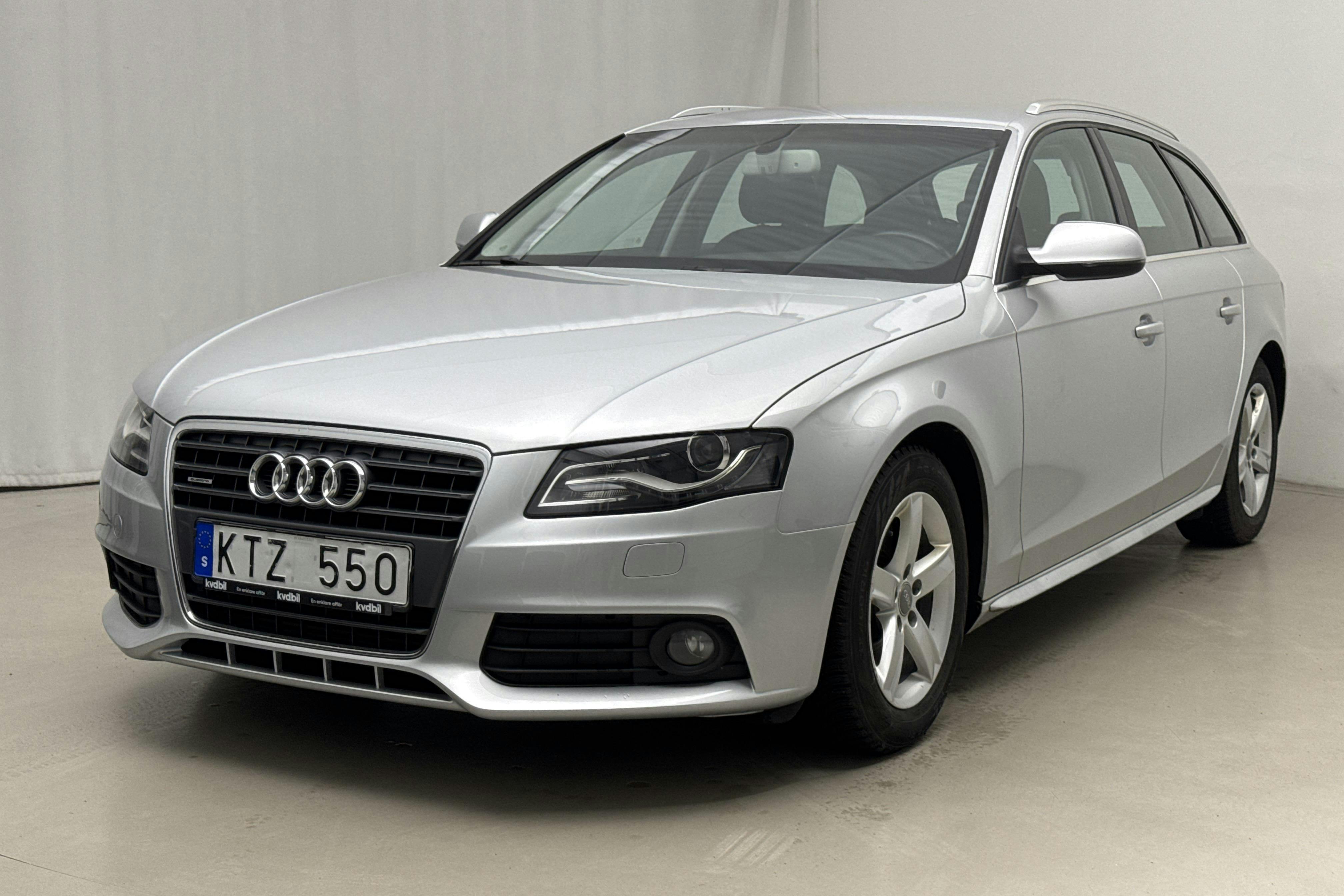 Audi A4 2.0 TFSI E85 Avant quattro (180hk) - 90 560 km - Manual - silver - 2011
