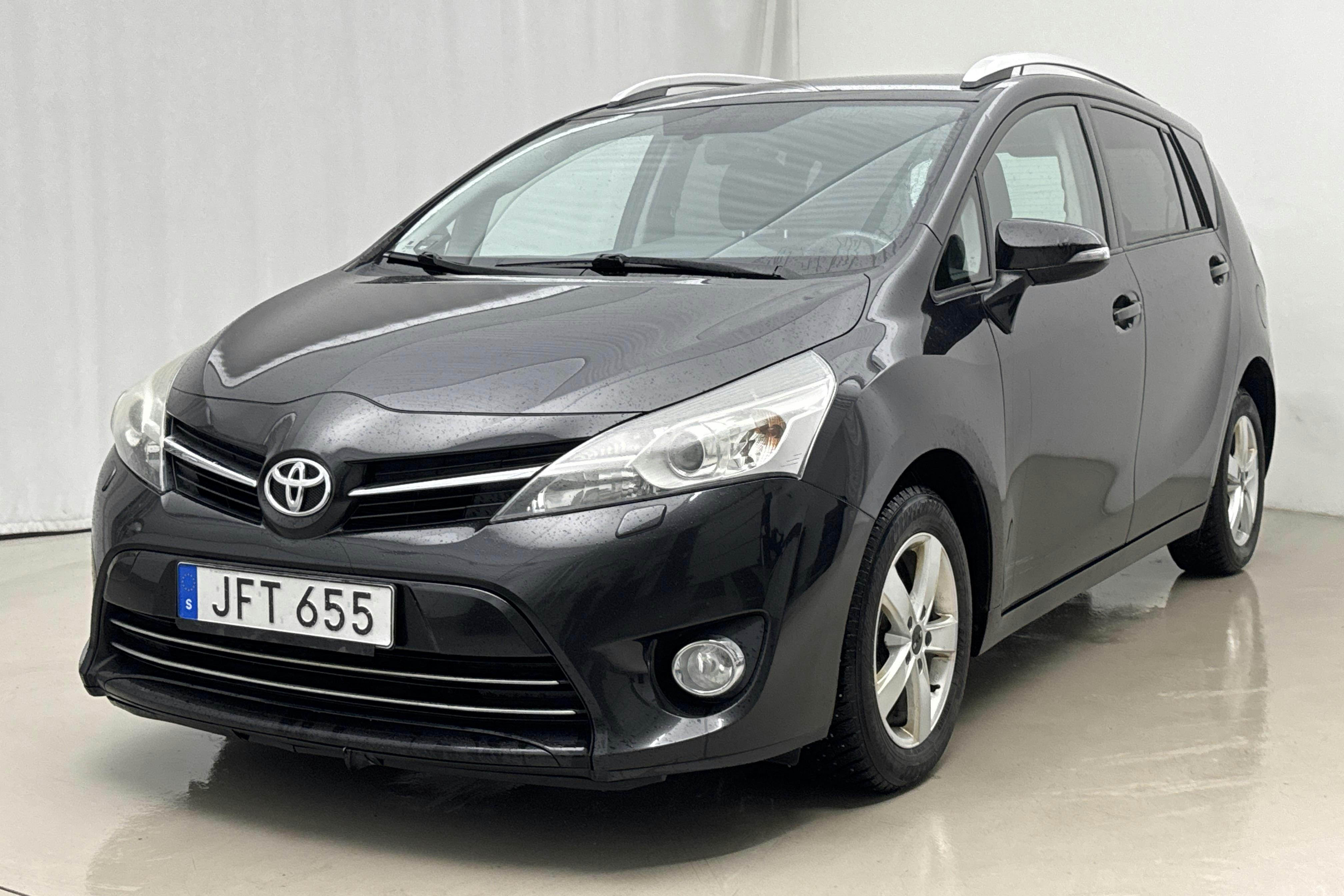 Esittelykuva 1 osoitteesta 19: Toyota Verso VVT-i 1.8 (147hk) - 278 260 km - Automaattinen - musta - 2015