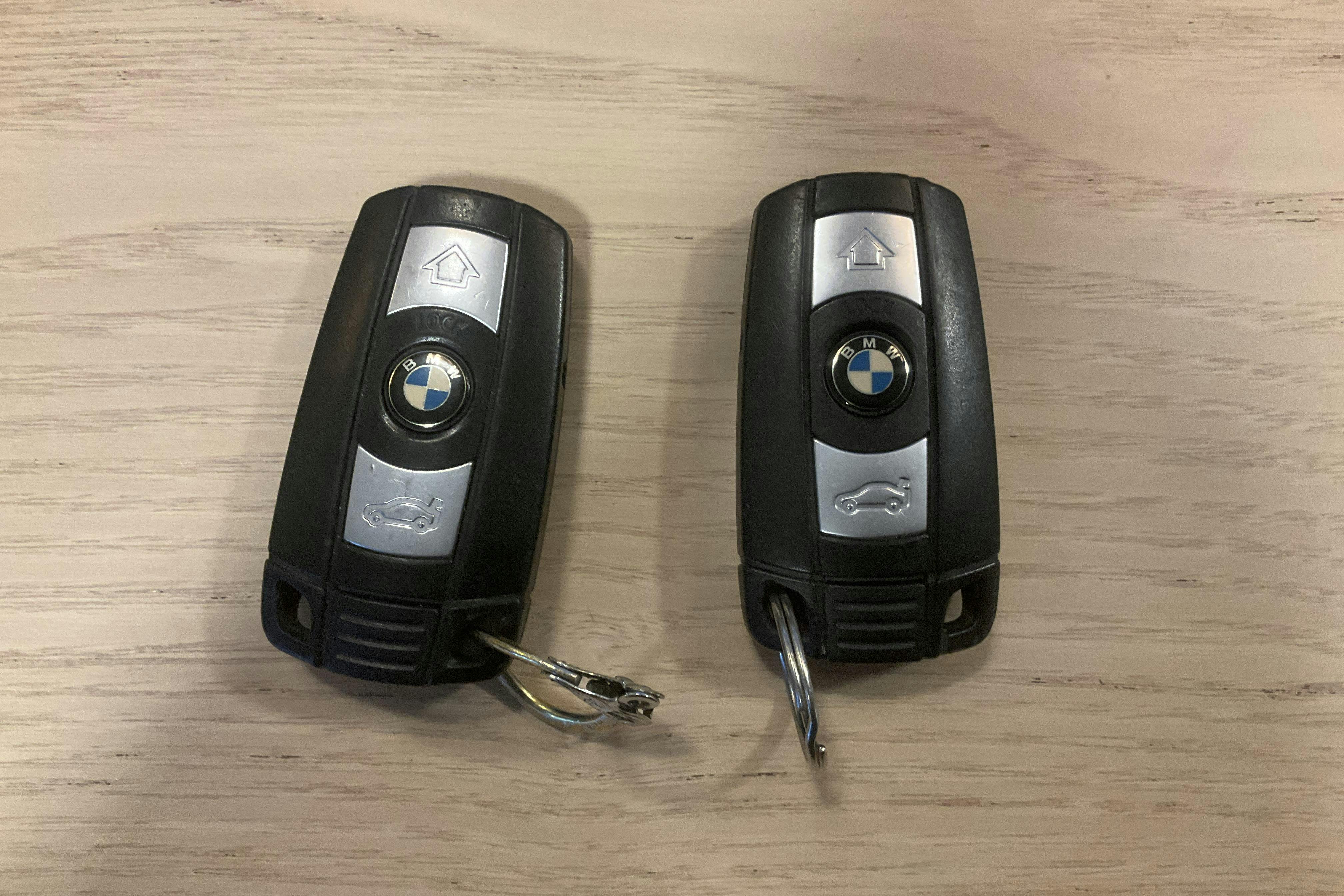 Presentation photo 13 of 13: BMW 325d Touring, E91 (197hk) - 212 290 km - Automatic - gray - 2008