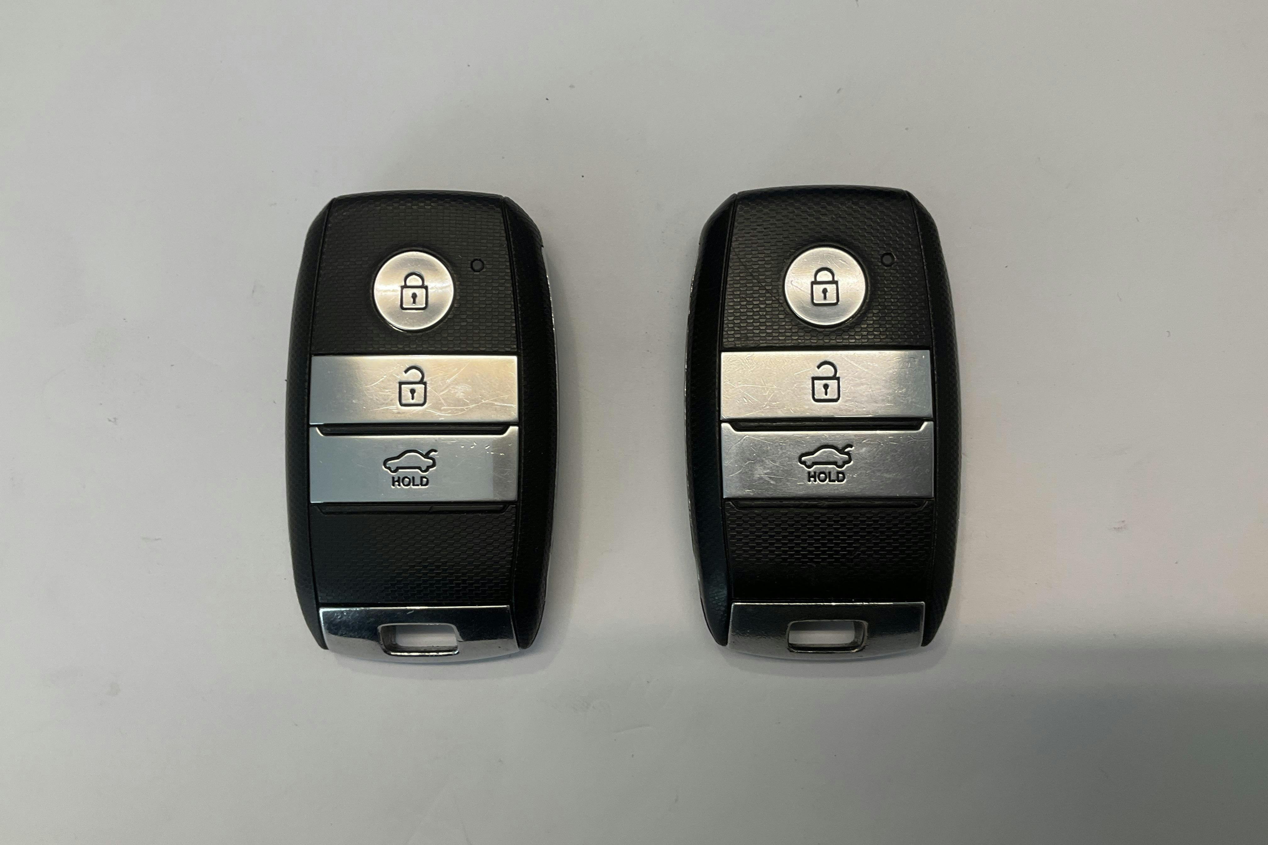 Presentation photo 19 of 19: KIA Optima 2.0 GDi Plug-in Hybrid SW (205hk) - 172 810 km - Automatic - gray - 2019