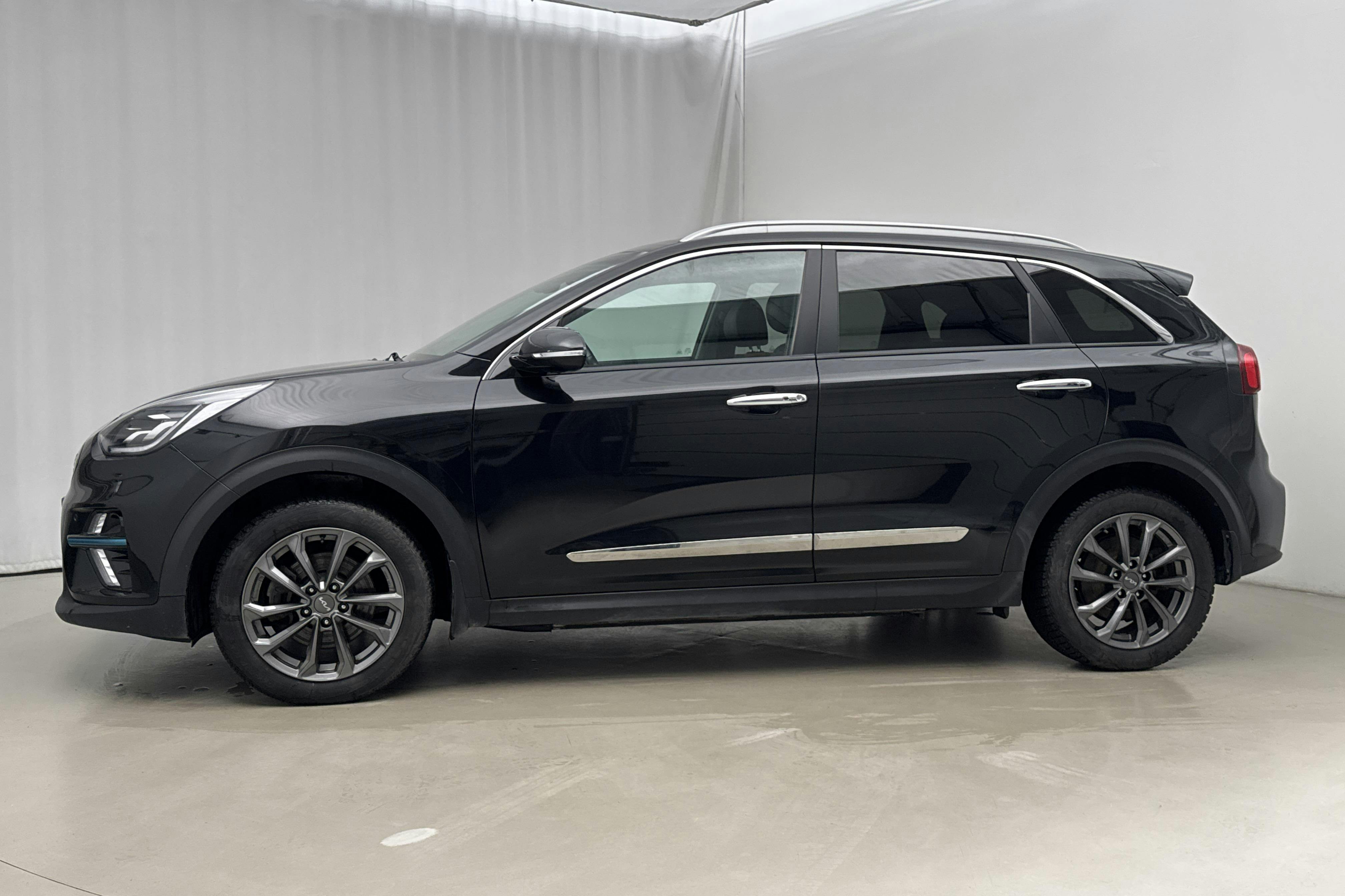 Presentation photo 2 of 22: KIA e-Niro 64kWh (204hk) - 96 700 km - Automatic - black - 2022