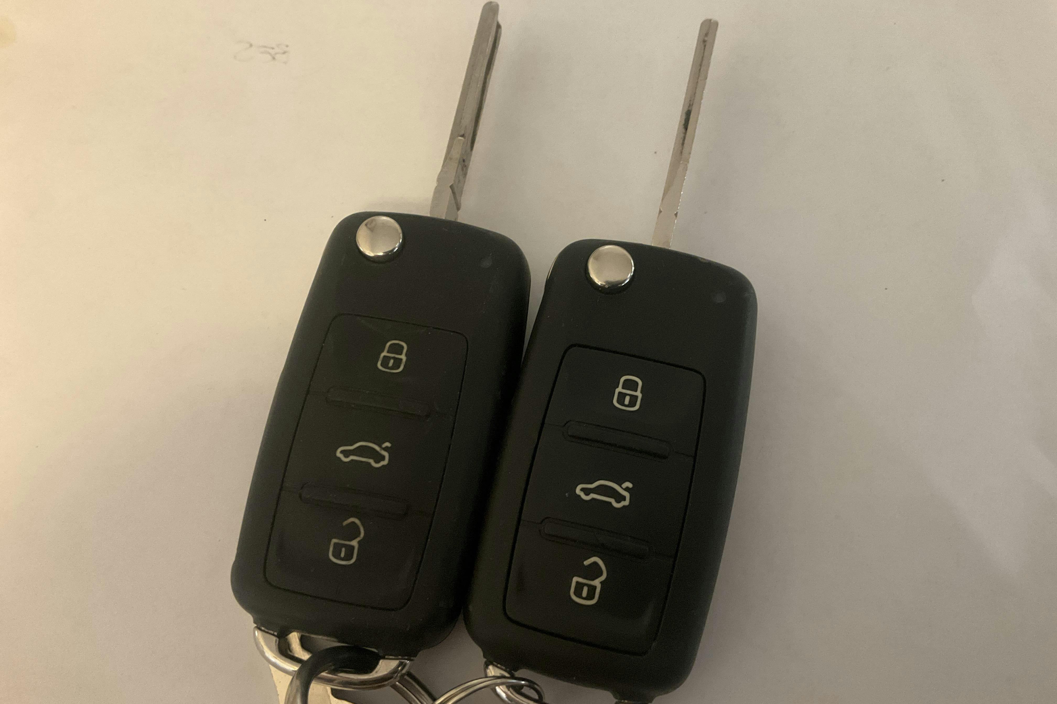 Esitlusfoto 13 aadressil 13: VW Caddy 2.0 TDI Skåp 4-motion (110hk) - 193 140 km - Käsitsi - valge - 2013