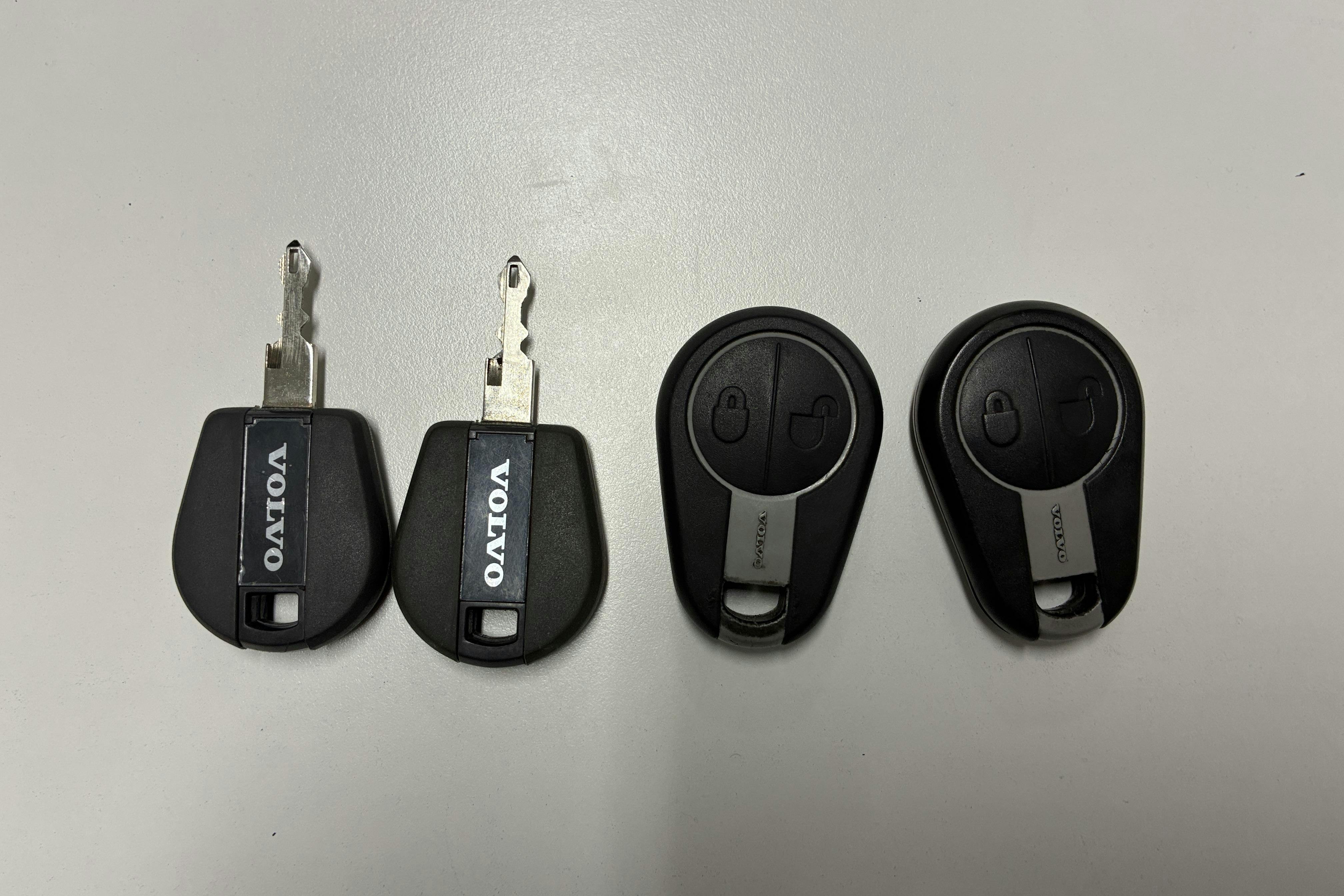 Presentation photo 140 of 140: VOLVO FL250 - 189 768 km - Automatic - white - 2014