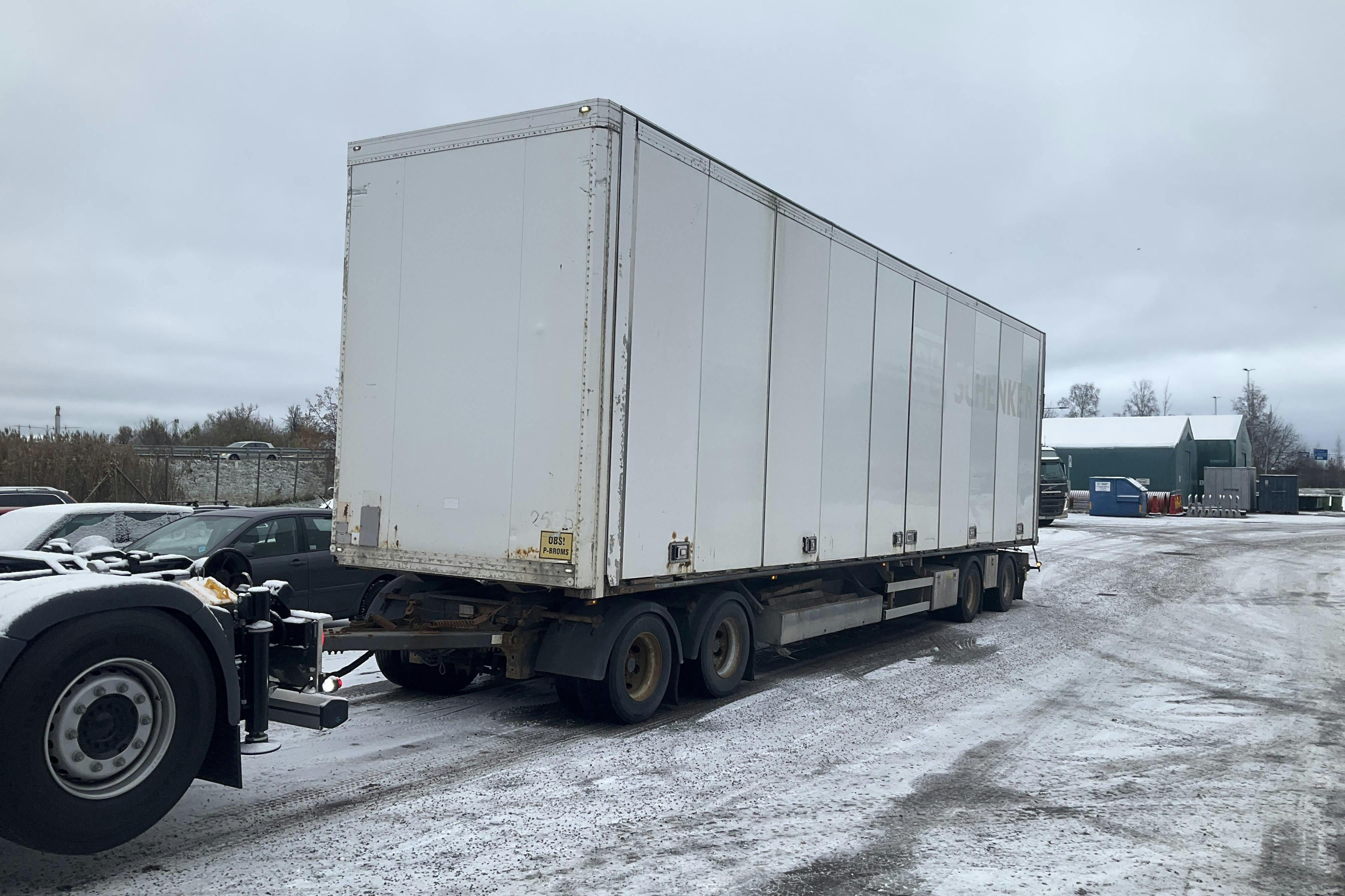 Presentation photo 1 of 33: SCHMITZ K0 36 - 1 km - white - 2008