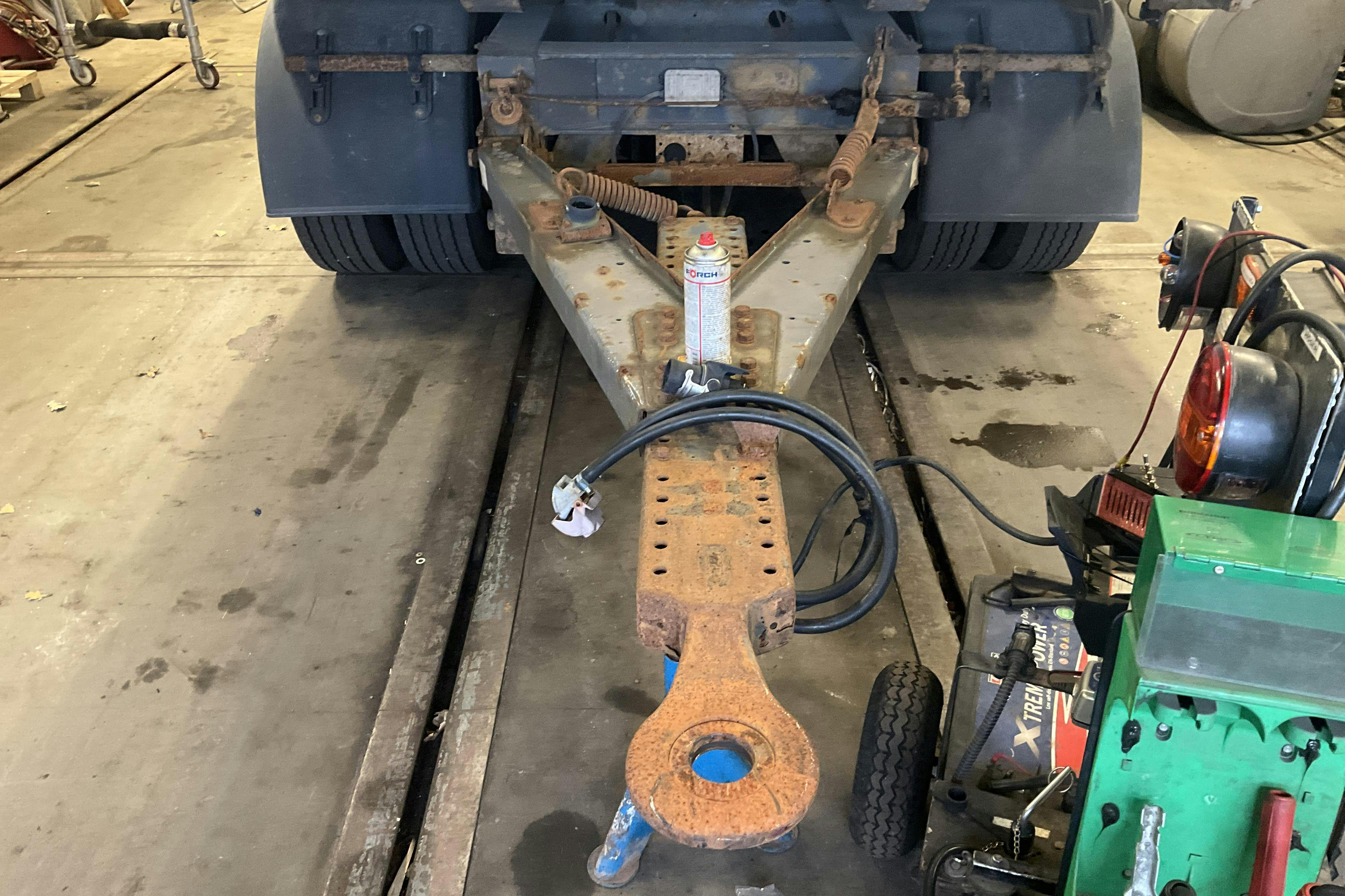 Presentation photo 33 of 33: SCHMITZ K0 36 - 1 km - white - 2008