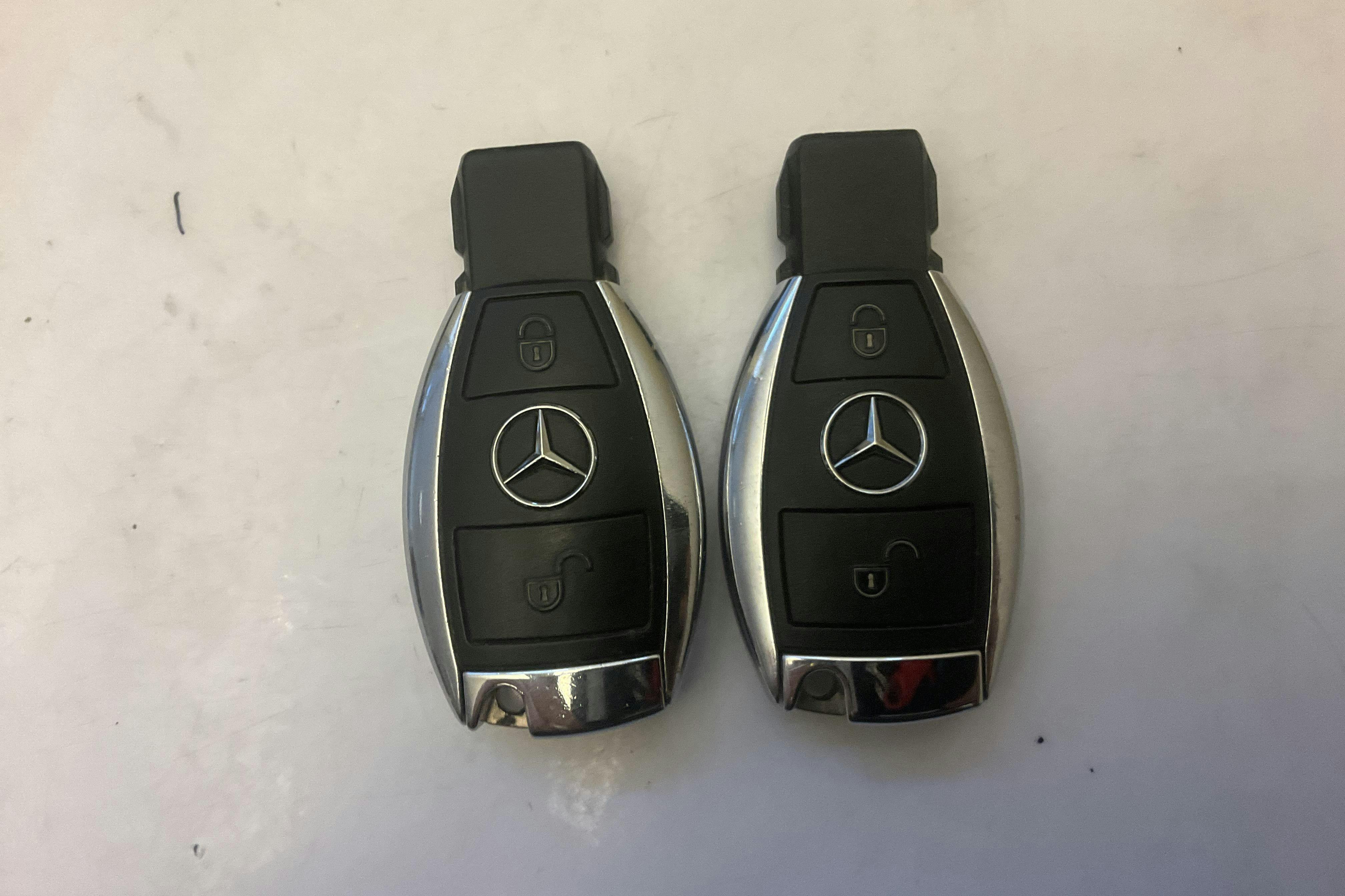 Presentation photo 16 of 16: Mercedes B 250 e (88hk) - 87 250 km - Automatic - white - 2017