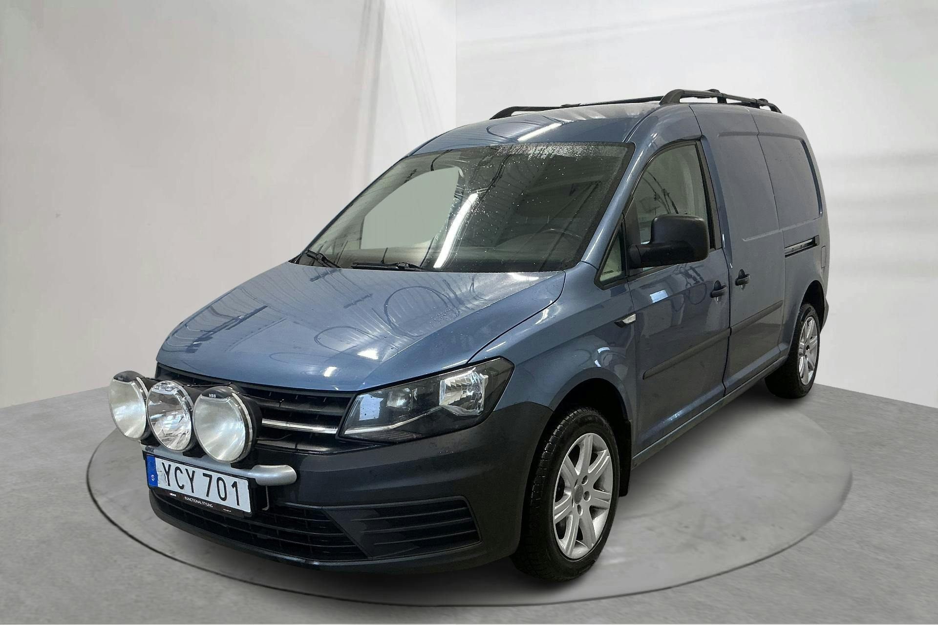 Presentation photo 1 of 11: VW Caddy 2.0 TDI Maxi Skåp 4MOTION (122hk) - 174 170 km - Manual - Light Blue - 2016