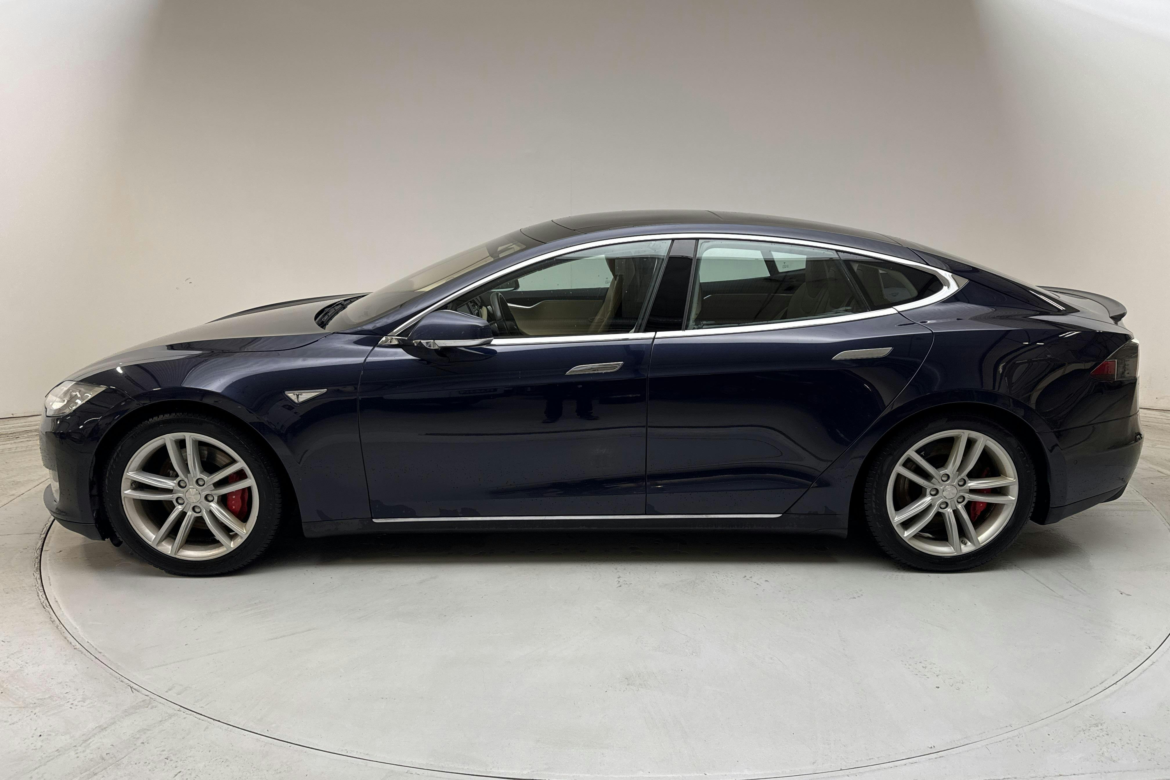 Presentation photo 2 of 18: Tesla Model S P85 - 193 830 km - Automatic - blue - 2014