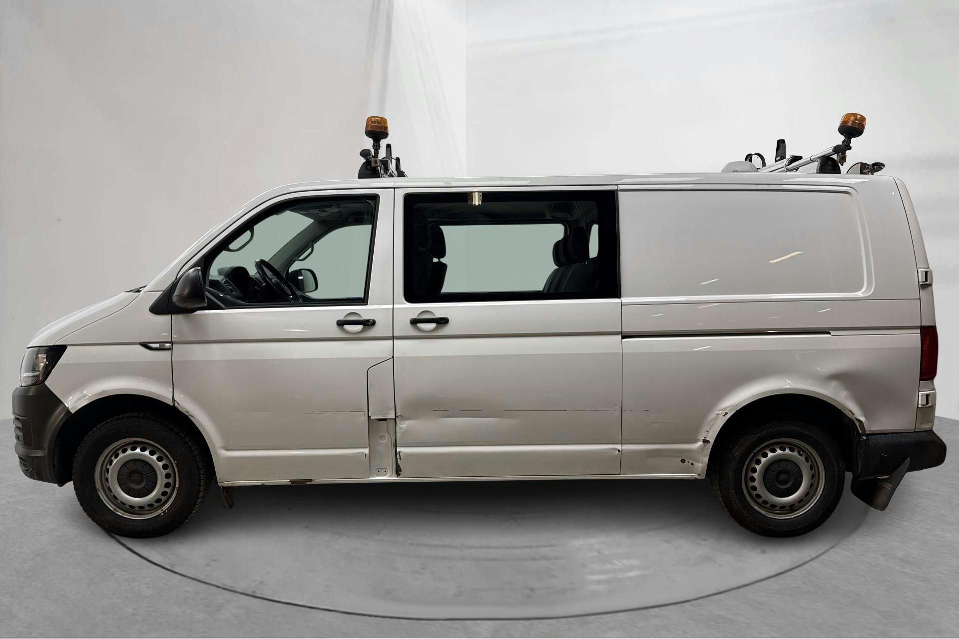 Presentation photo 2 of 15: VW Transporter T6 2.0 TDI BMT Skåp 4MOTION (150hk) - 148 530 km - Manual - white - 2018