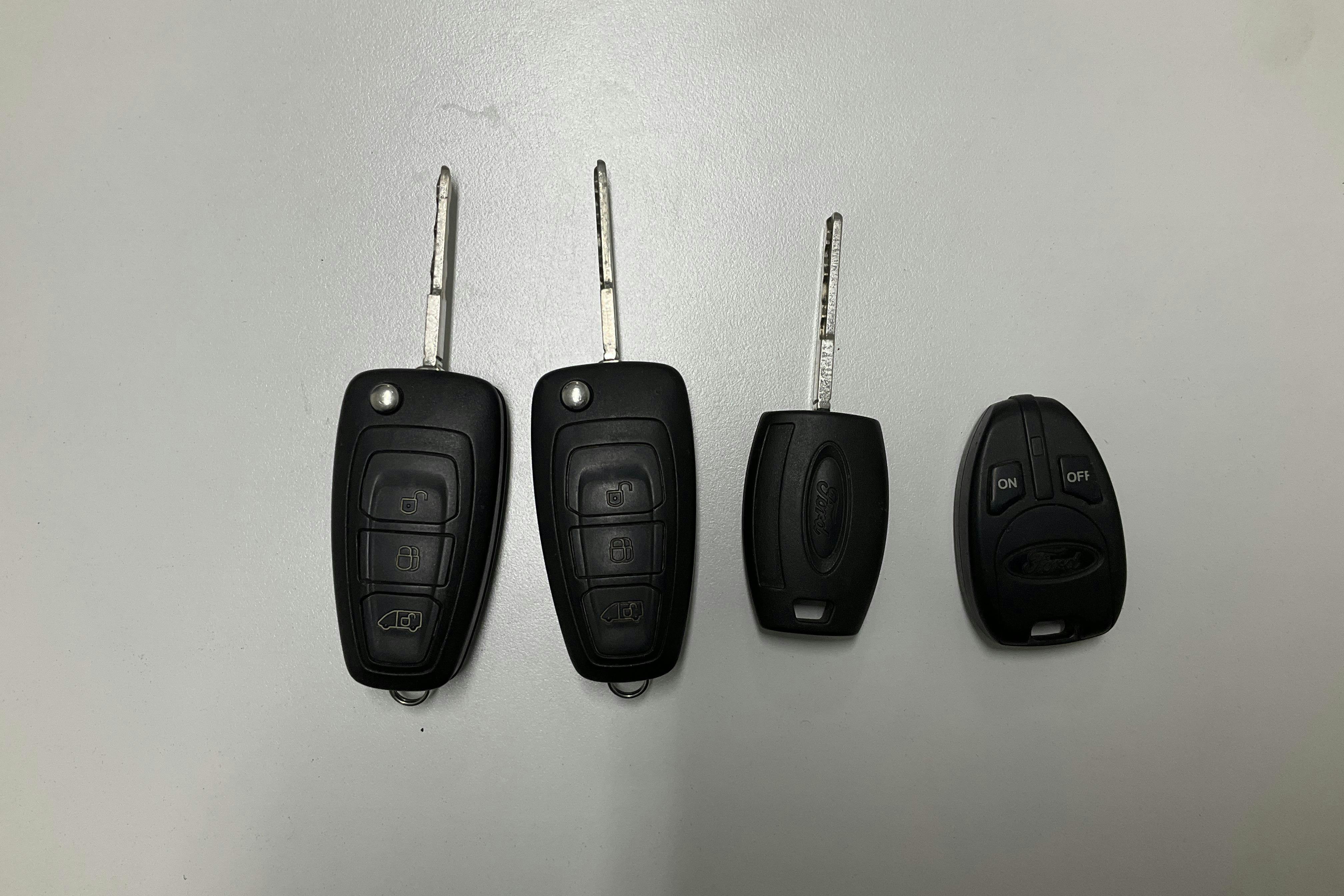 Presentation photo 13 of 13: Ford Transit Custom 300 (130hk) - 79 690 km - Automatic - white - 2019