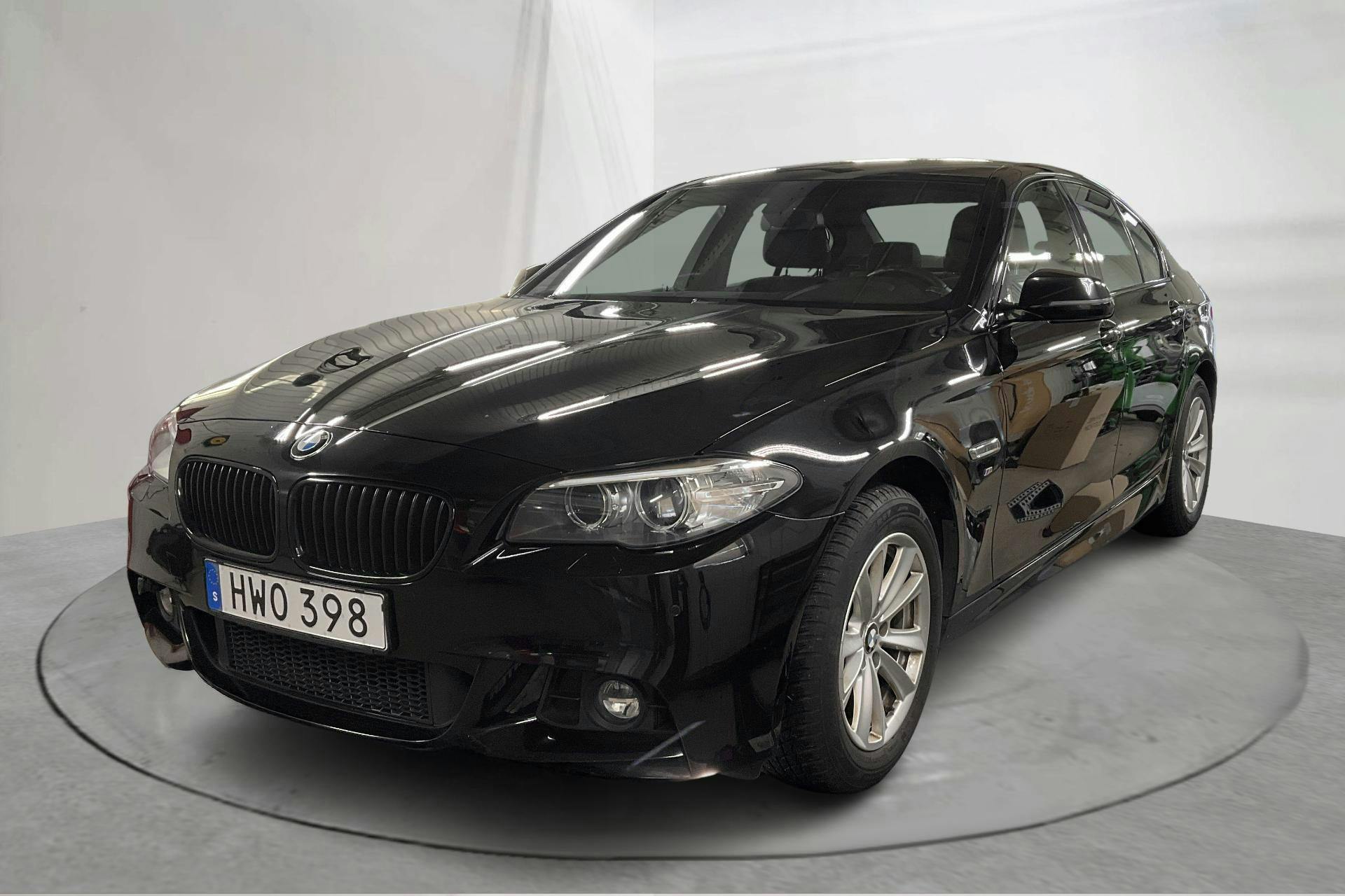 BMW 520d xDrive Sedan, F10 (190hk) - 119 320 km - Automaatne - must - 2016