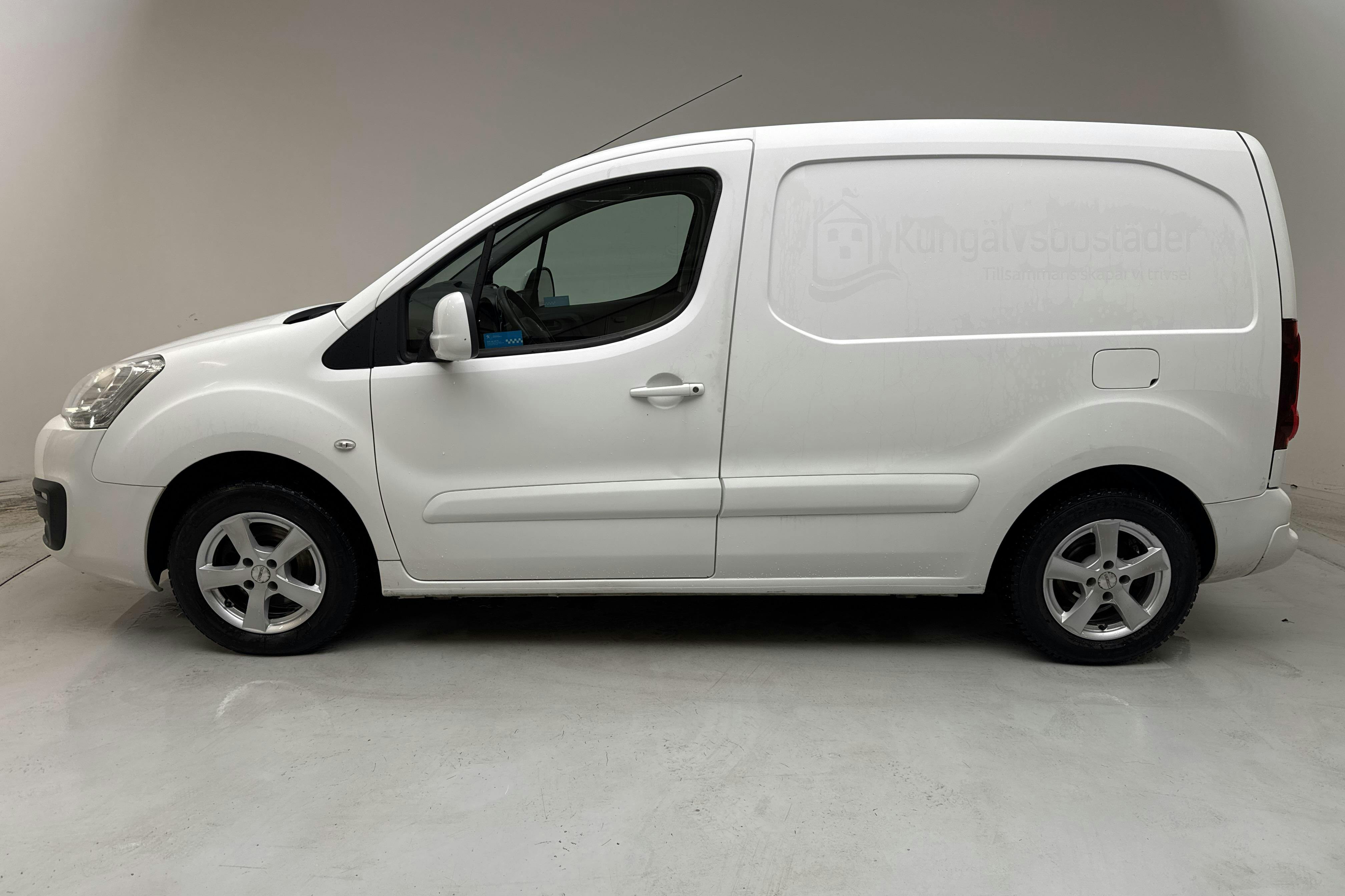 Presentation photo 2 of 12: Peugeot Partner 1.6 HDI Skåp (75hk) - 91 290 km - Manual - white - 2016