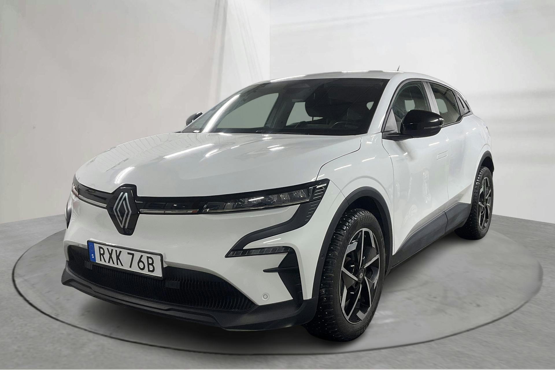 Esittelykuva 1 osoitteesta 16: Renault Mégane E-TECH 60kWh (130hk) - 54 040 km - Automaattinen - valkoinen - 2023