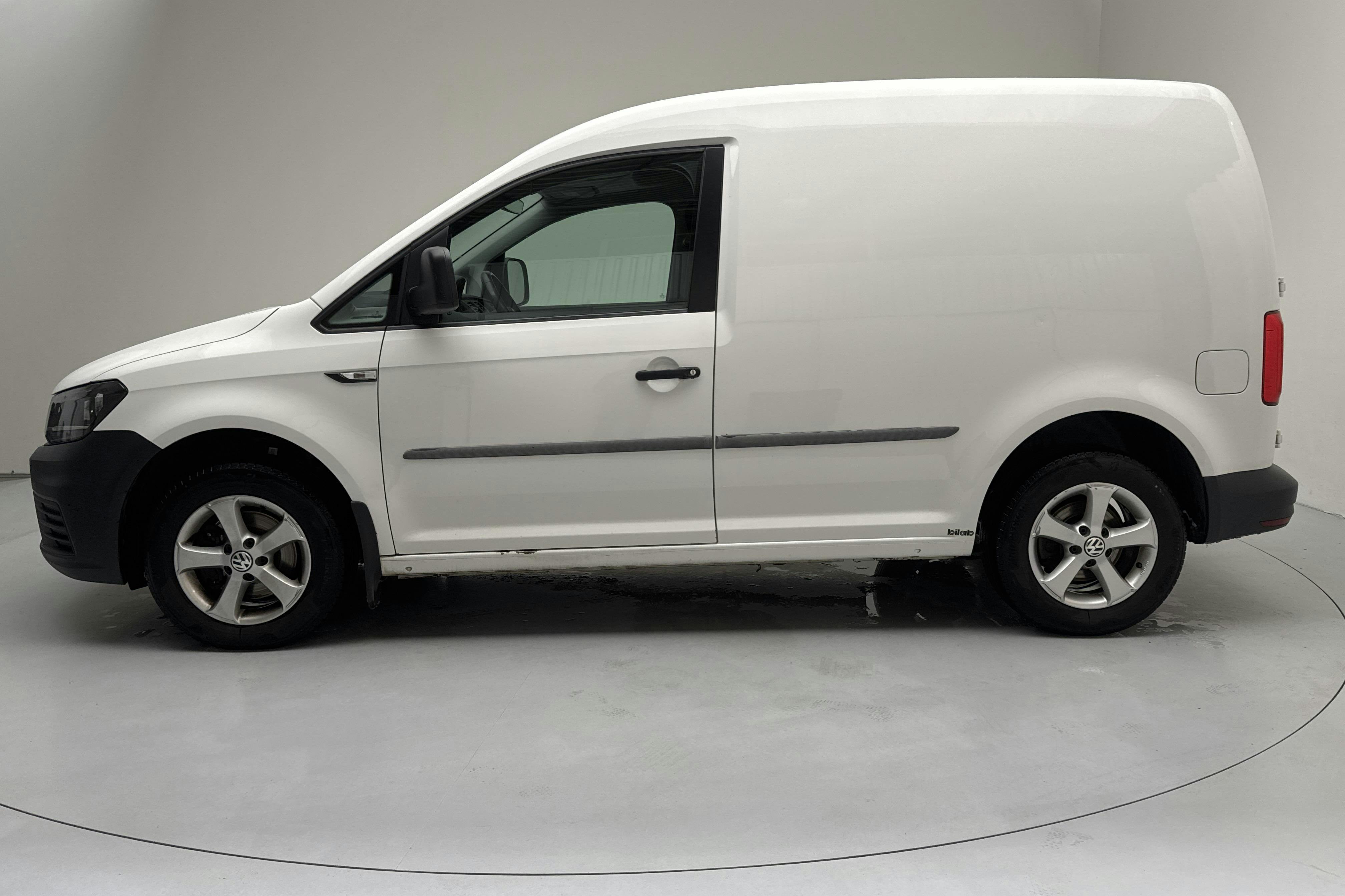 Presentation photo 2 of 11: VW Caddy 2.0 TDI (75hk) - 130 270 km - Manual - white - 2018